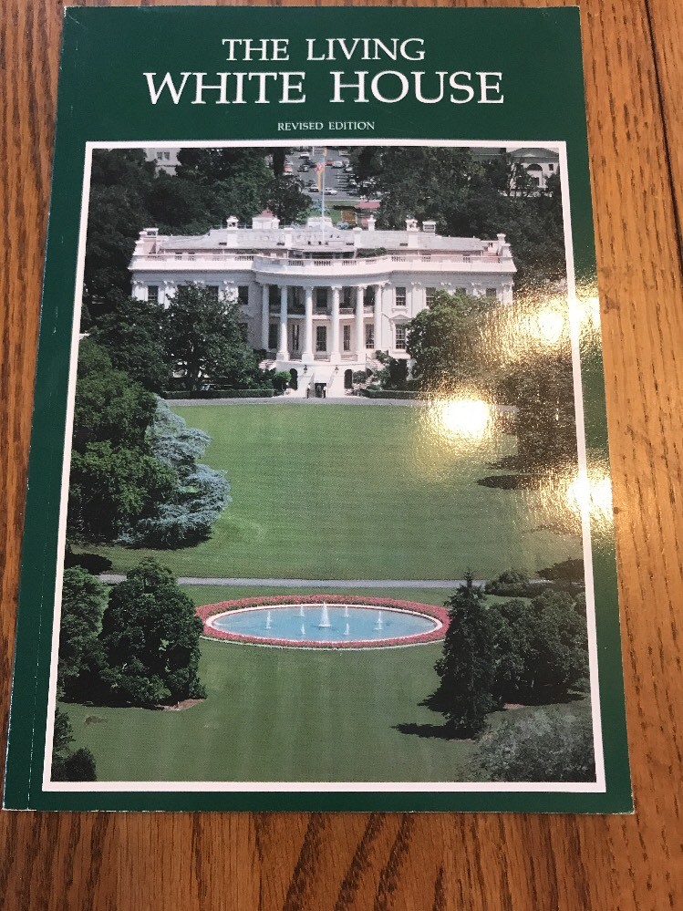 The Living White House Revised Edition-RARE VINTAGE-SHIPS SAME BUSINESS DAY