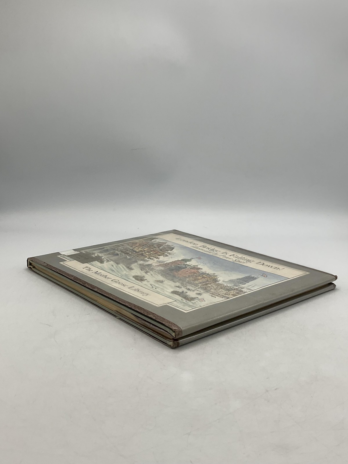 Vintage London Bridge Is Falling Down Peter Spier Doubleday Hardcover ExLibrary