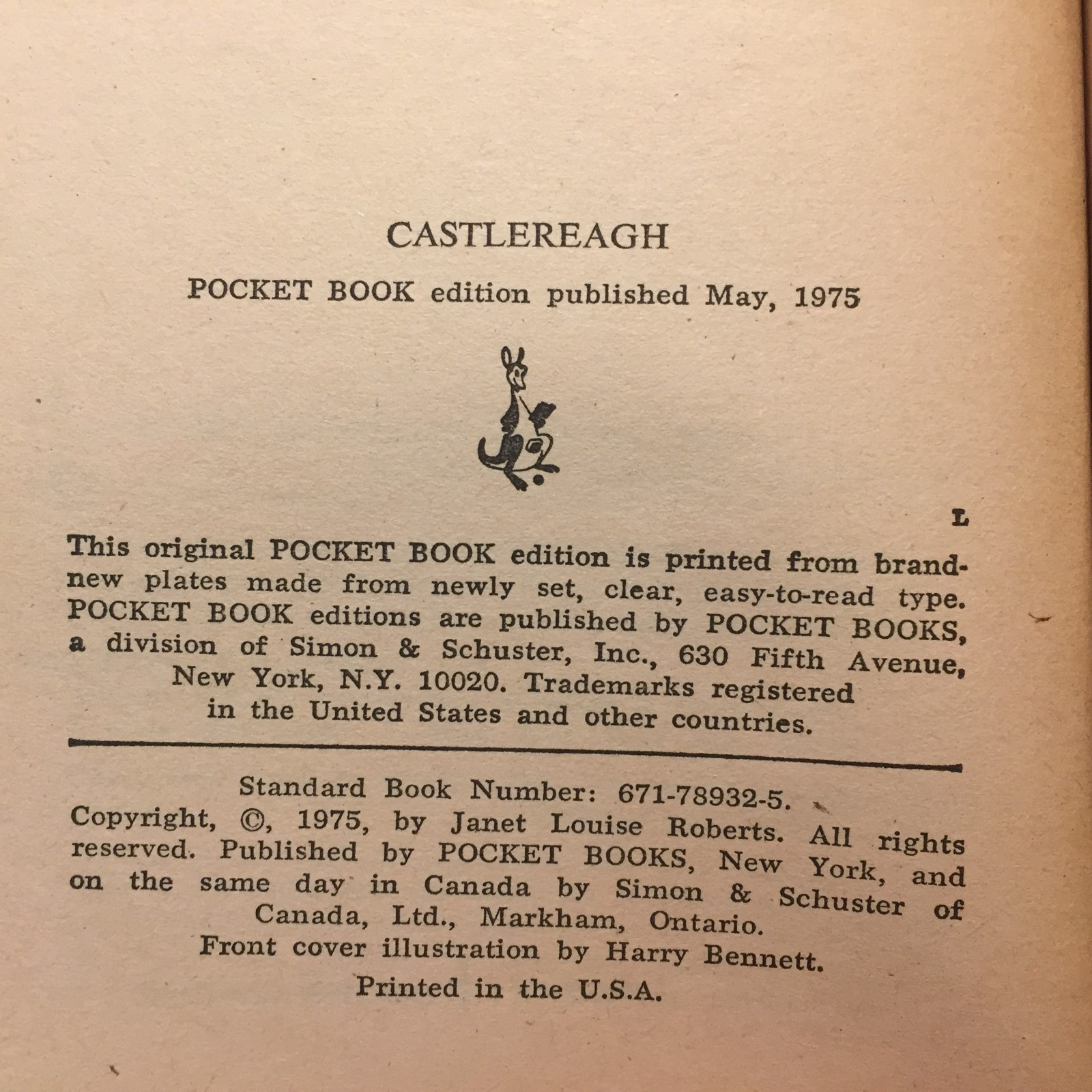 Castlereagh Janet Louise Roberts 1975 Pocket Books Gothic Romance Paperback Book