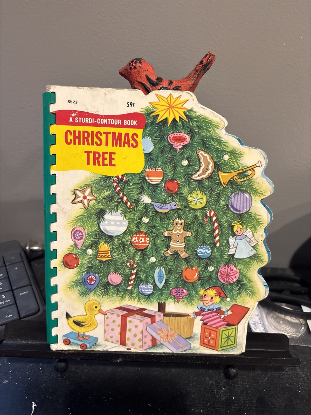A Sturdi-contour Book Christmas Tree Book 1968 Wonder Books Cardboard Pages