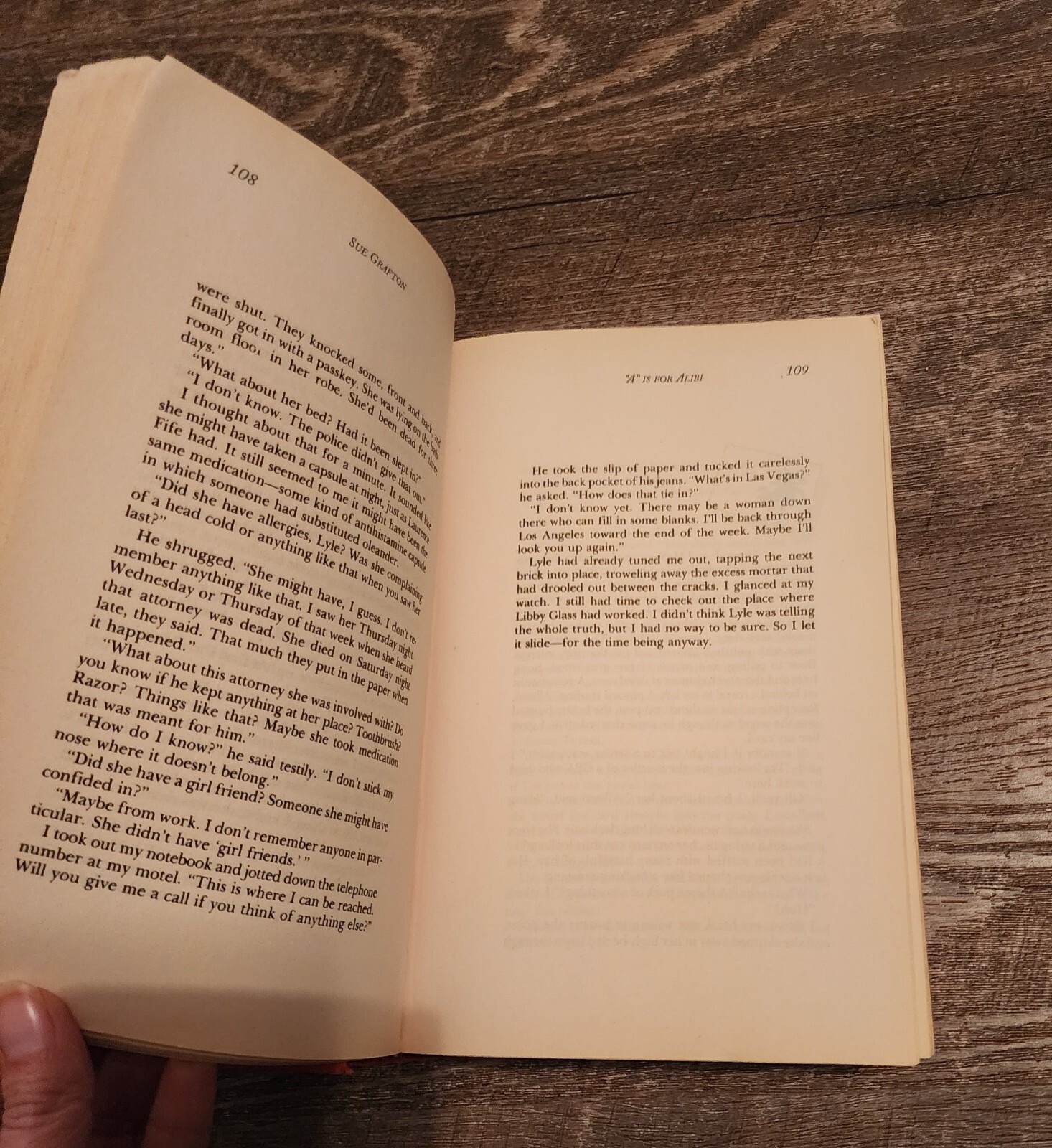 Sue Grafton 3 complete novels