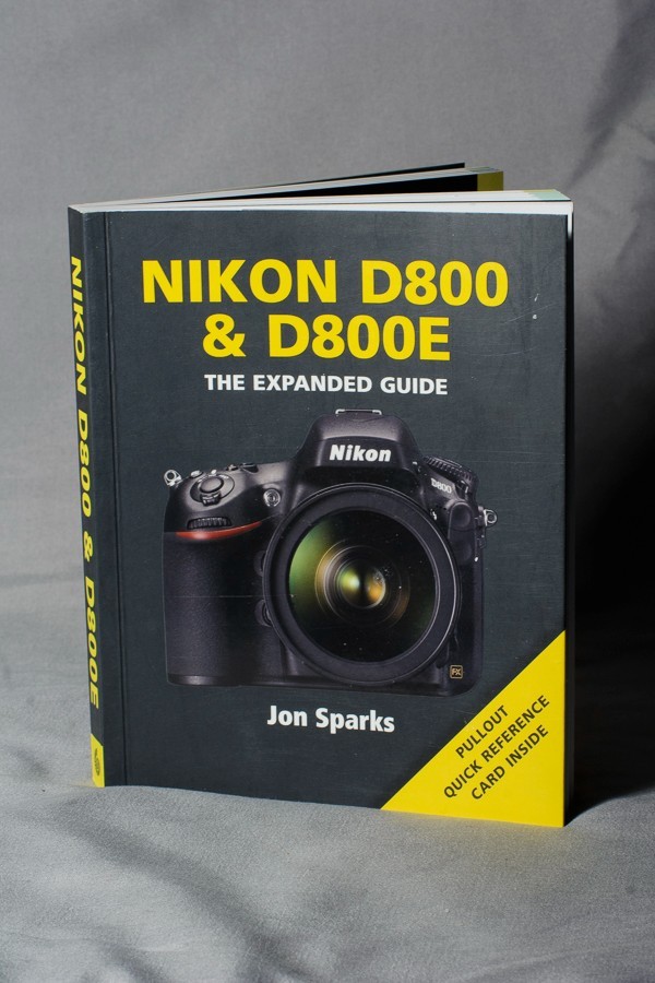 Nikon D800 D800E (Expanded Guides) – Paperback By Sparks, Jon – GOOD Cond