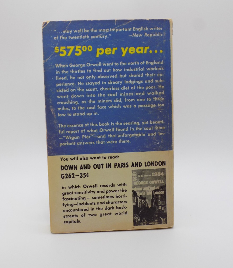 Lot of 3 vintage George Orwell Books 1984 & Animal Farm & Wigan Signet Classic