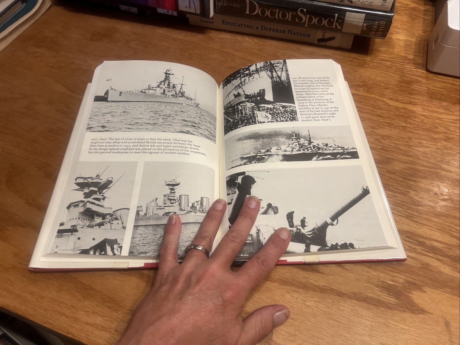 Sunk by the Bismarck: … Battleship HMS Hood by Edwin P. Hoyt 1977 1st HCDJ