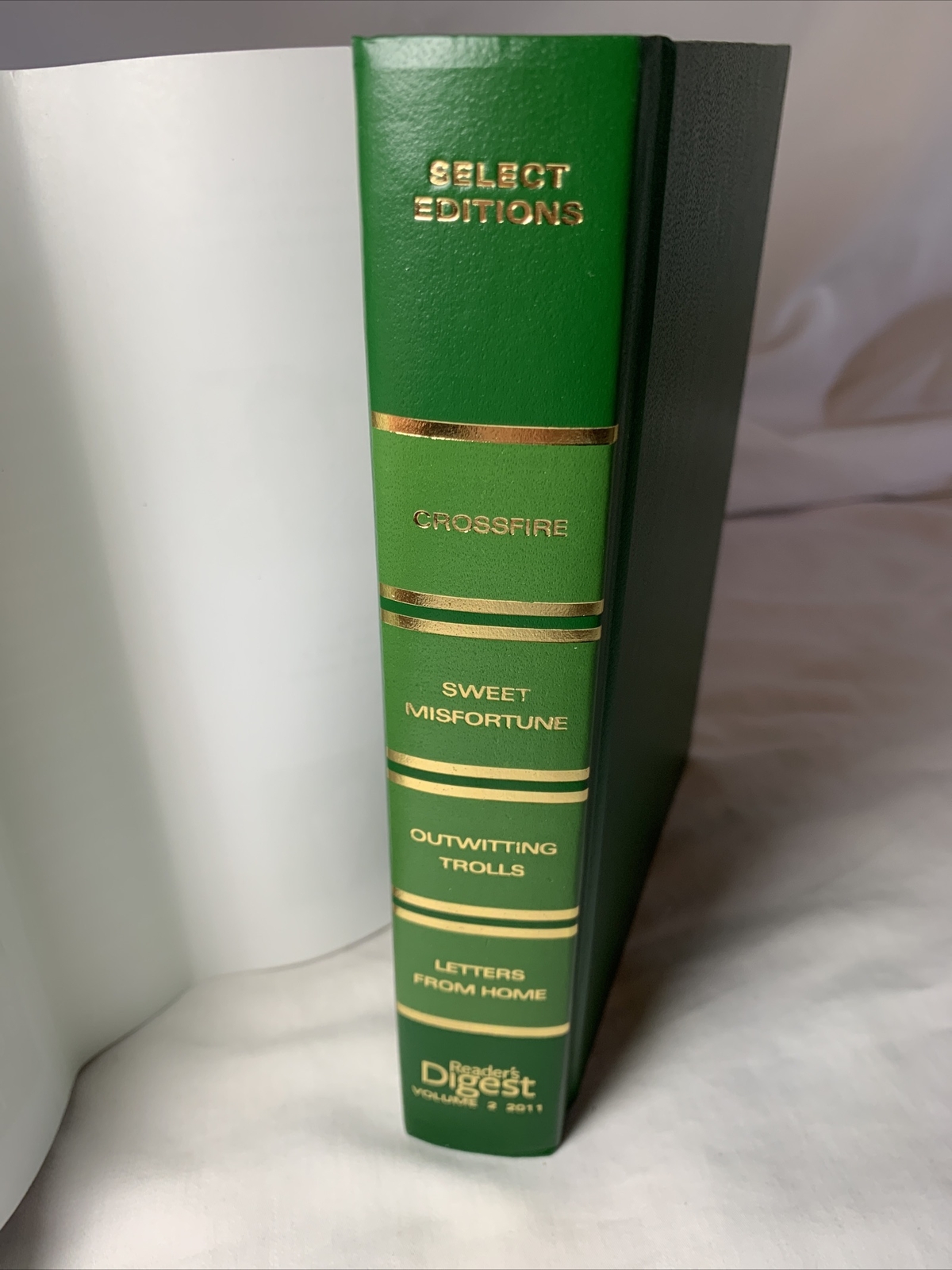 Readers Digest select editions Vol 2 2011 (4 Books In One)