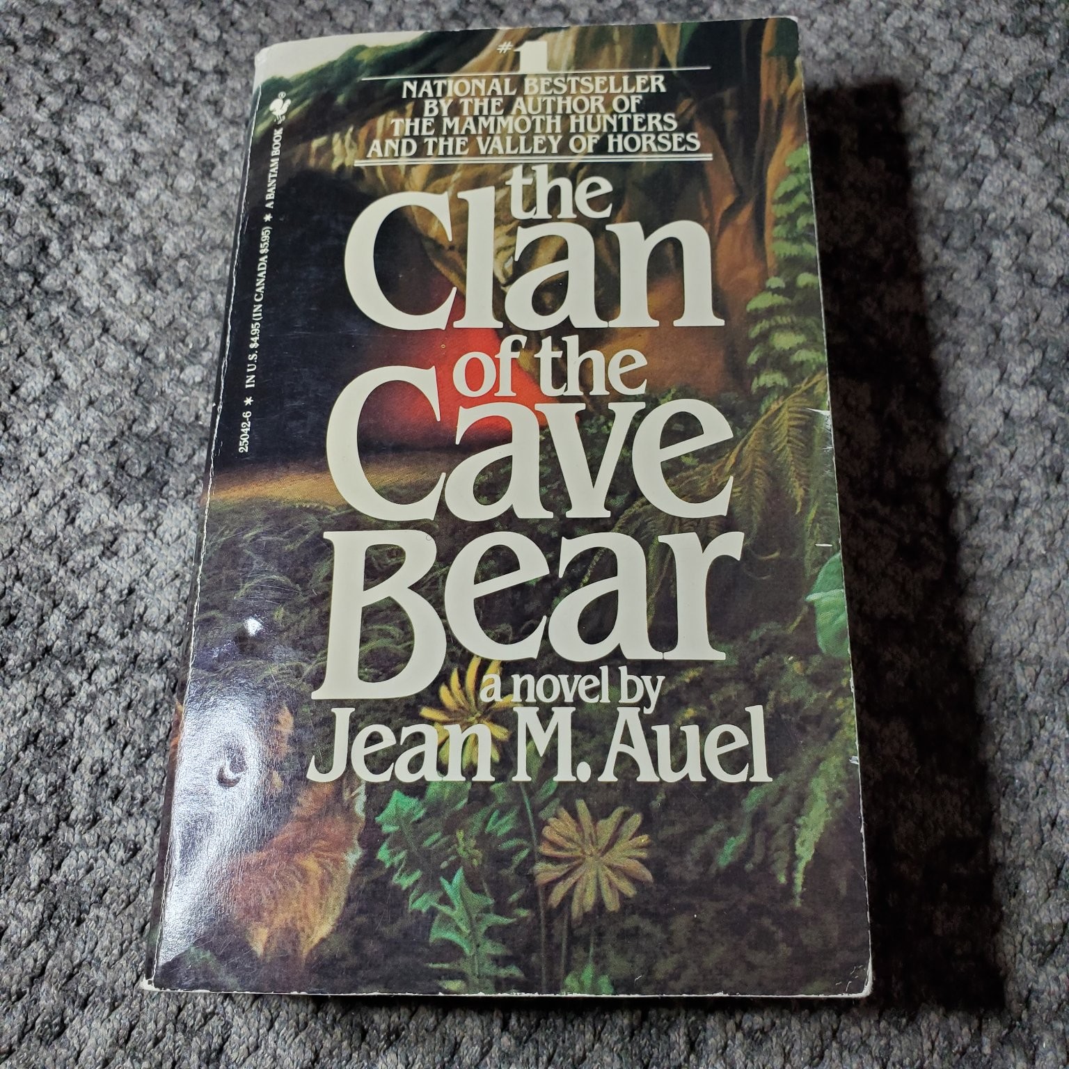 The Clan of the Cave Bear Jean M. Auel 1983 Earth’s Children Prehistoric Bantam