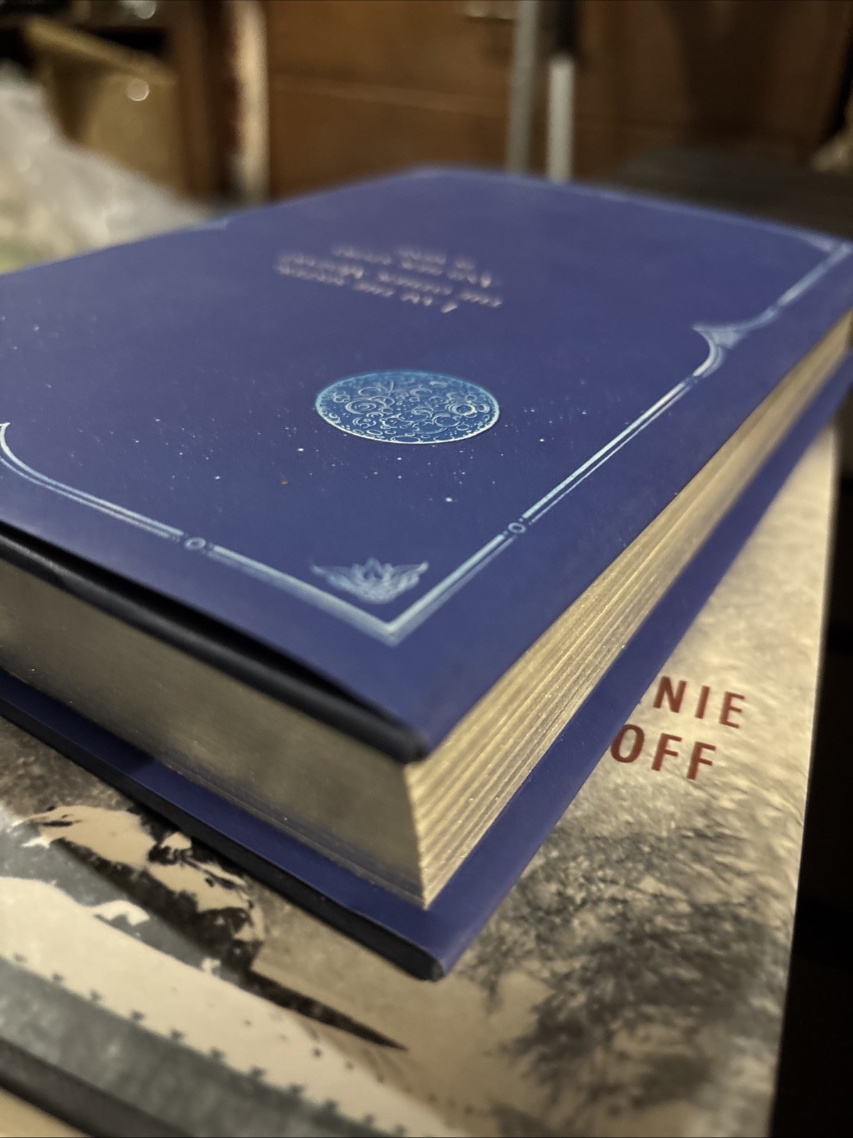 Signed Copy Marie Lu “The Kingdom Of Back”1st Edition Excellent