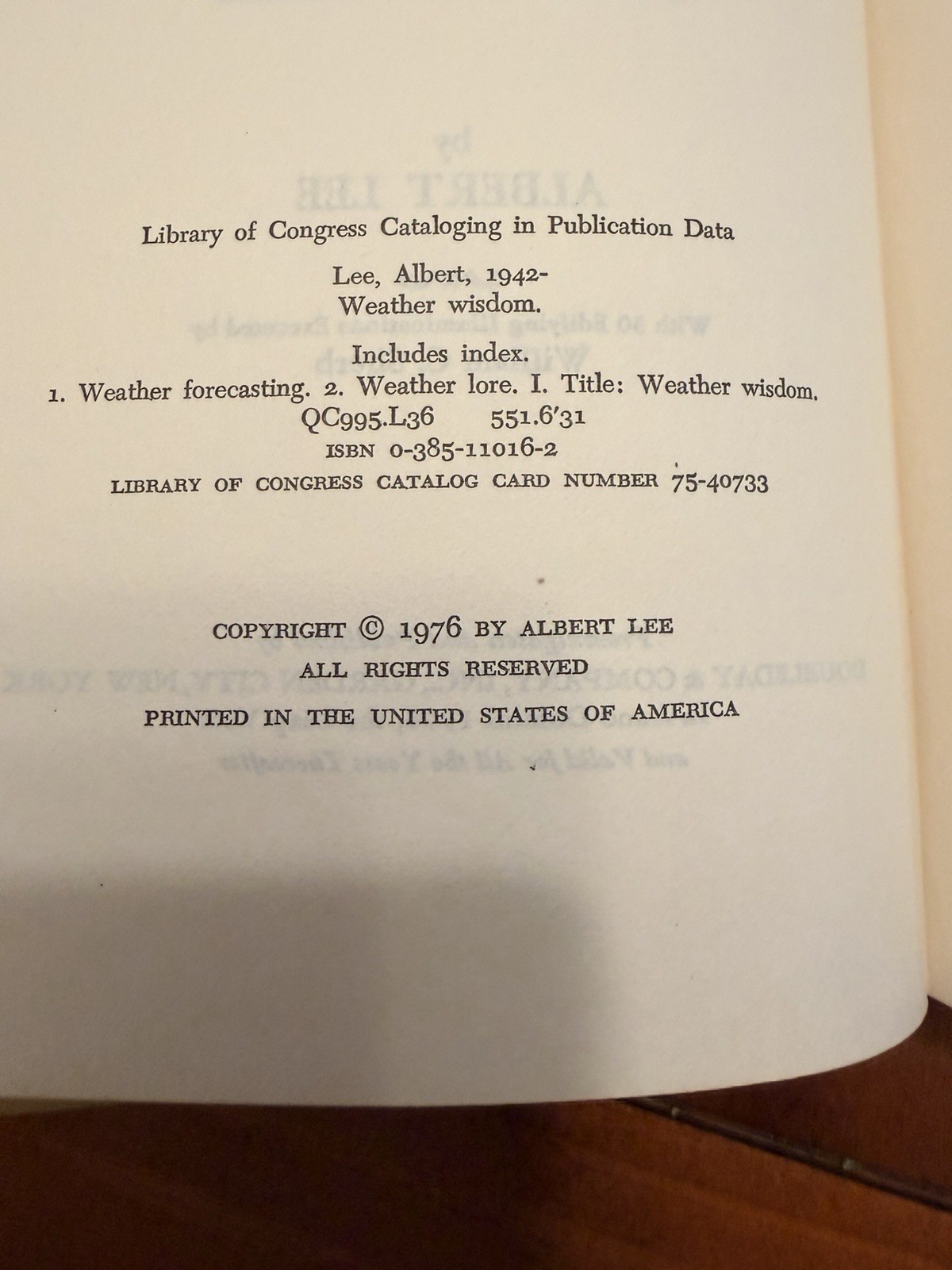 Weather Wisdom Albert Lee FACTS FOLKLORE natural predictions 1976 1st edition