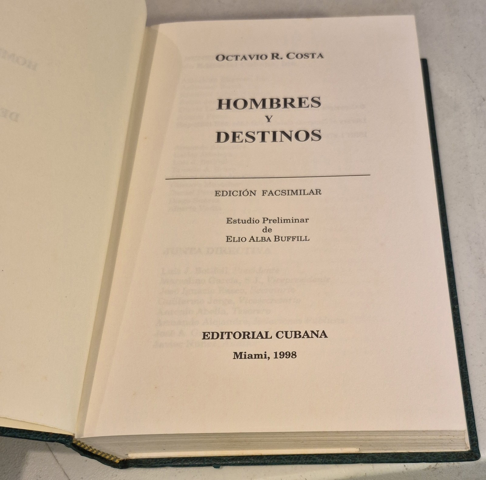Hombres y Destinos