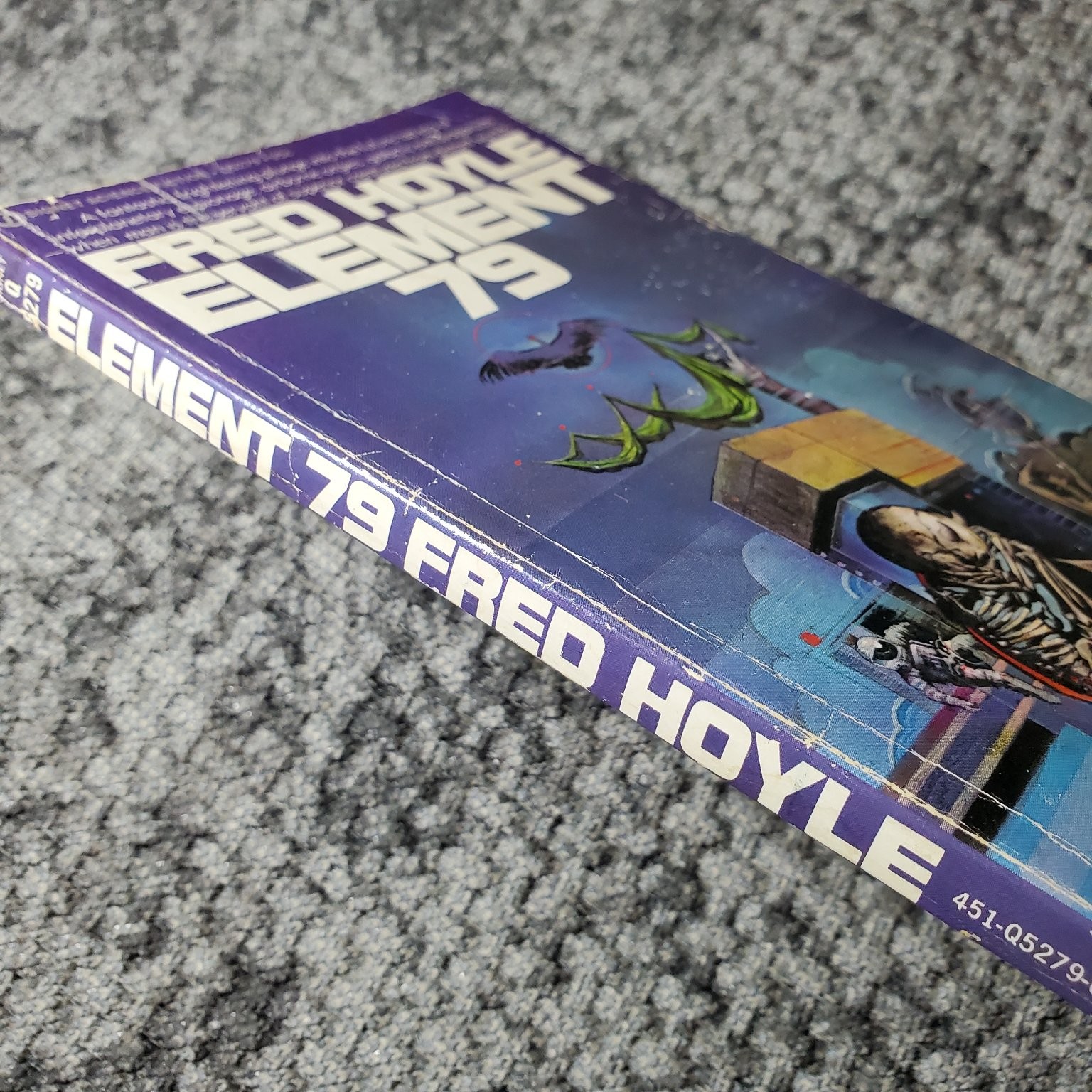 Element 79 Fred Hoyle 1968 First Printing Sci-Fi Signet New American Library