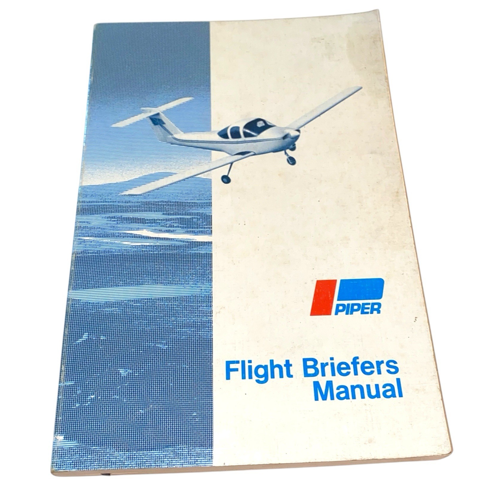 Piper Private Pilot Fight Briefers Manual by Piper – 1979 Paperback Illustrated