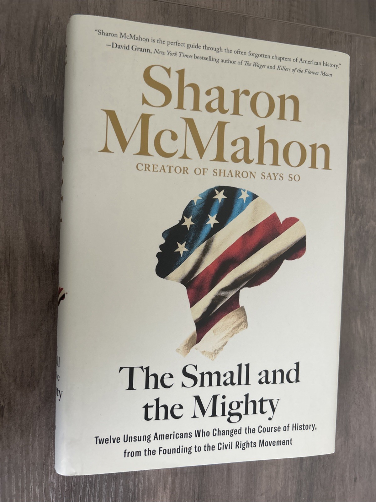 Sharon McMahon The Small and the Mighty (Hardback)