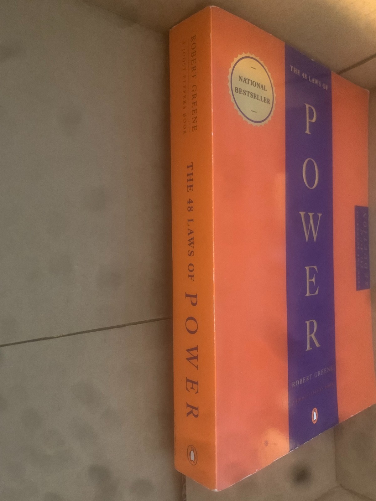 48 Laws of Power by Robert Greene (2000, VERY GOOD