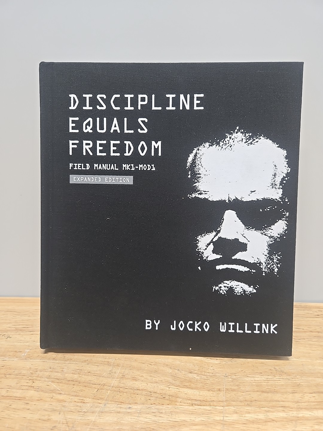 Discipline Equals Freedom : Field Manual Mk1-MOD1 by Jocko Willink (2020,…