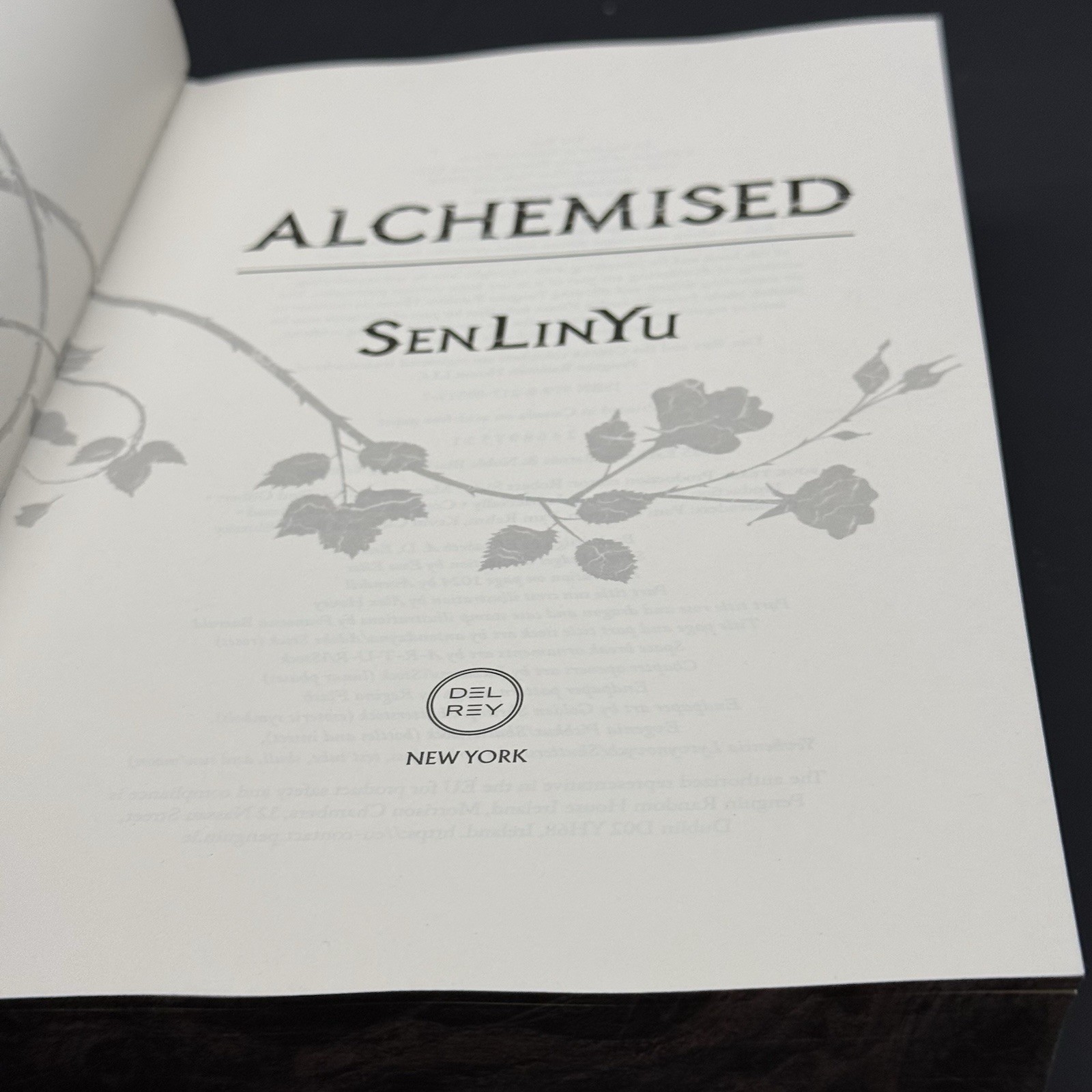 Alchemised SenLinYu Barnes & Nobles Exclusive 1st Ed 1st Printing, Sprayed Edges