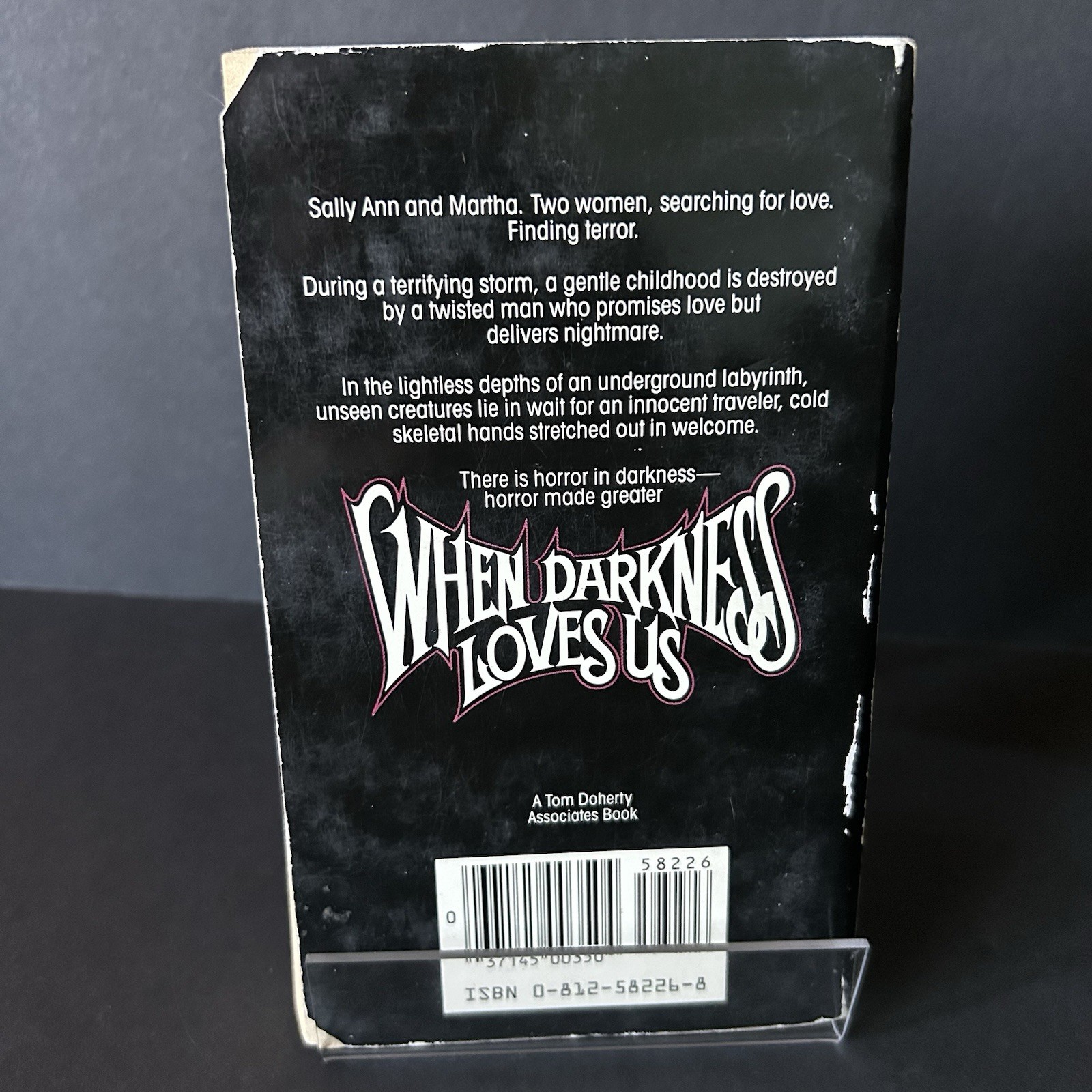 When Darkness Loves Us Elizabeth Engstrom TOR Paperbacks from Hell 1st Printing