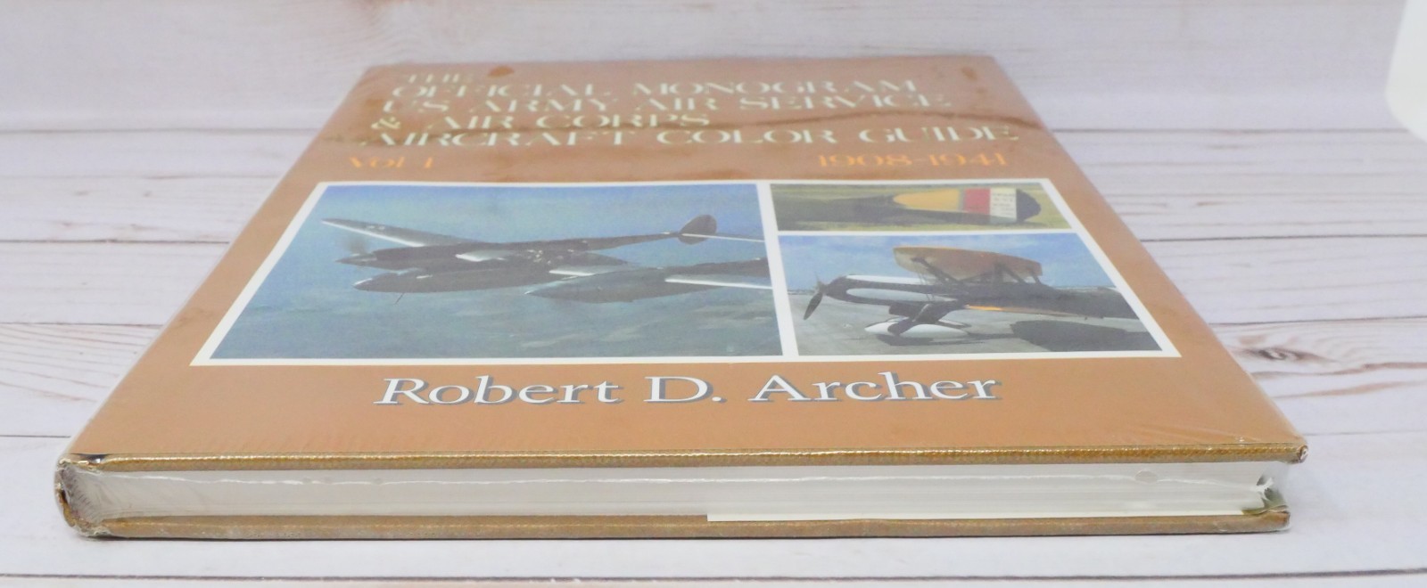Official Monogram US Army Air Service & Air Corps Aircraft Color Guide Volume 1