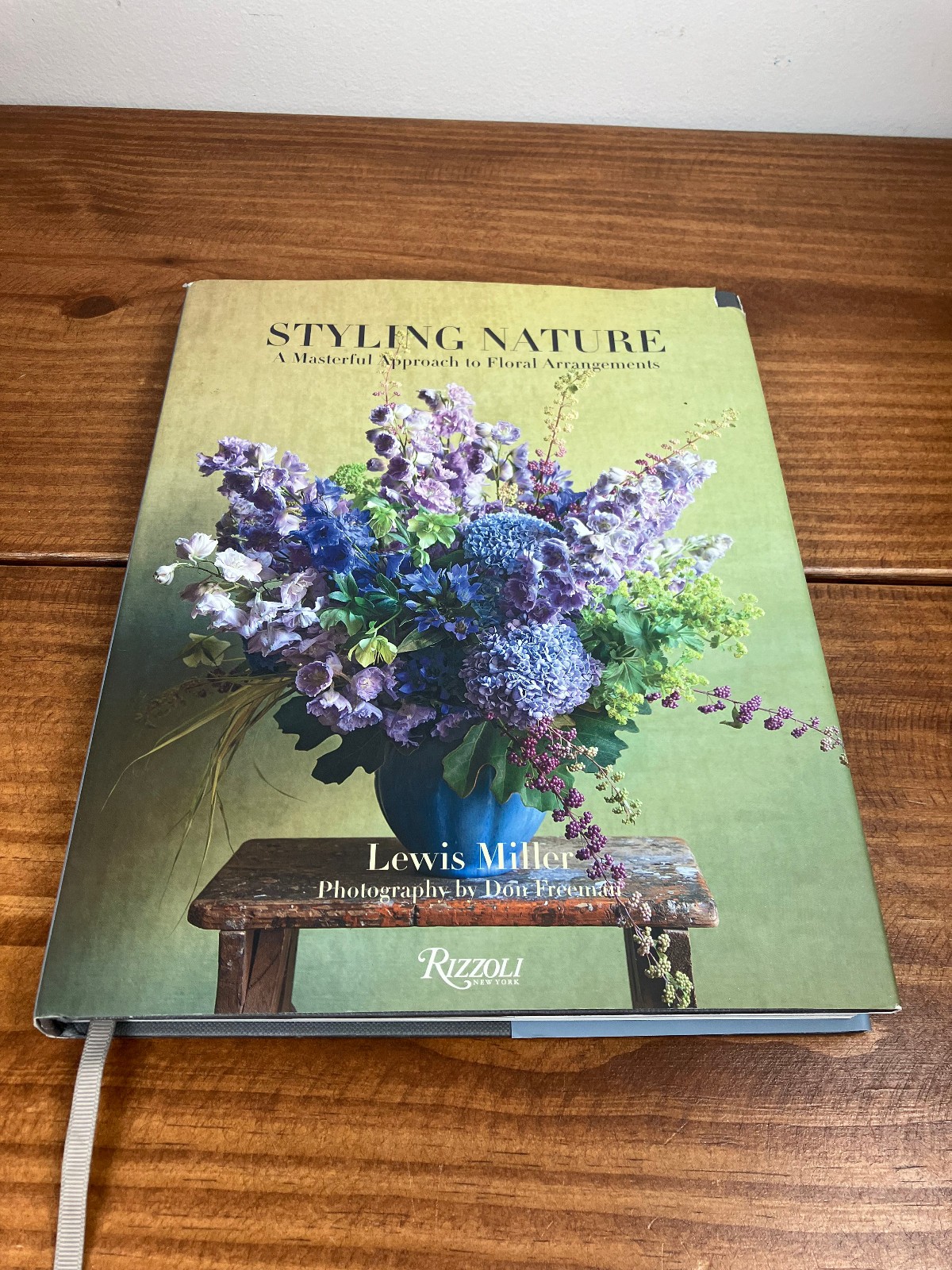 Styling Nature: Masterful Approach to Floral Arrangements – Lewis Miller Rizzoli