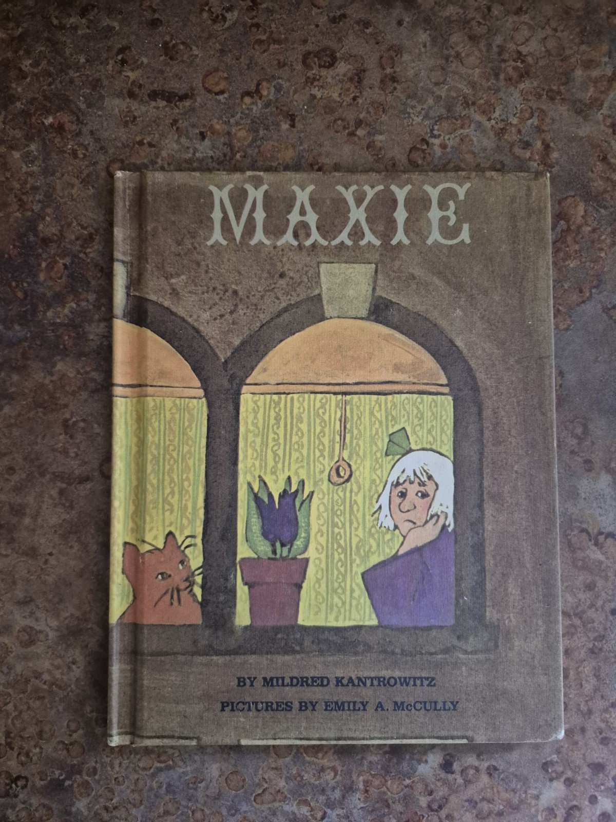 1970 MAXIE Mildred Kantrowitz hc BOOK Emily A. McCully Parents Magazine Press