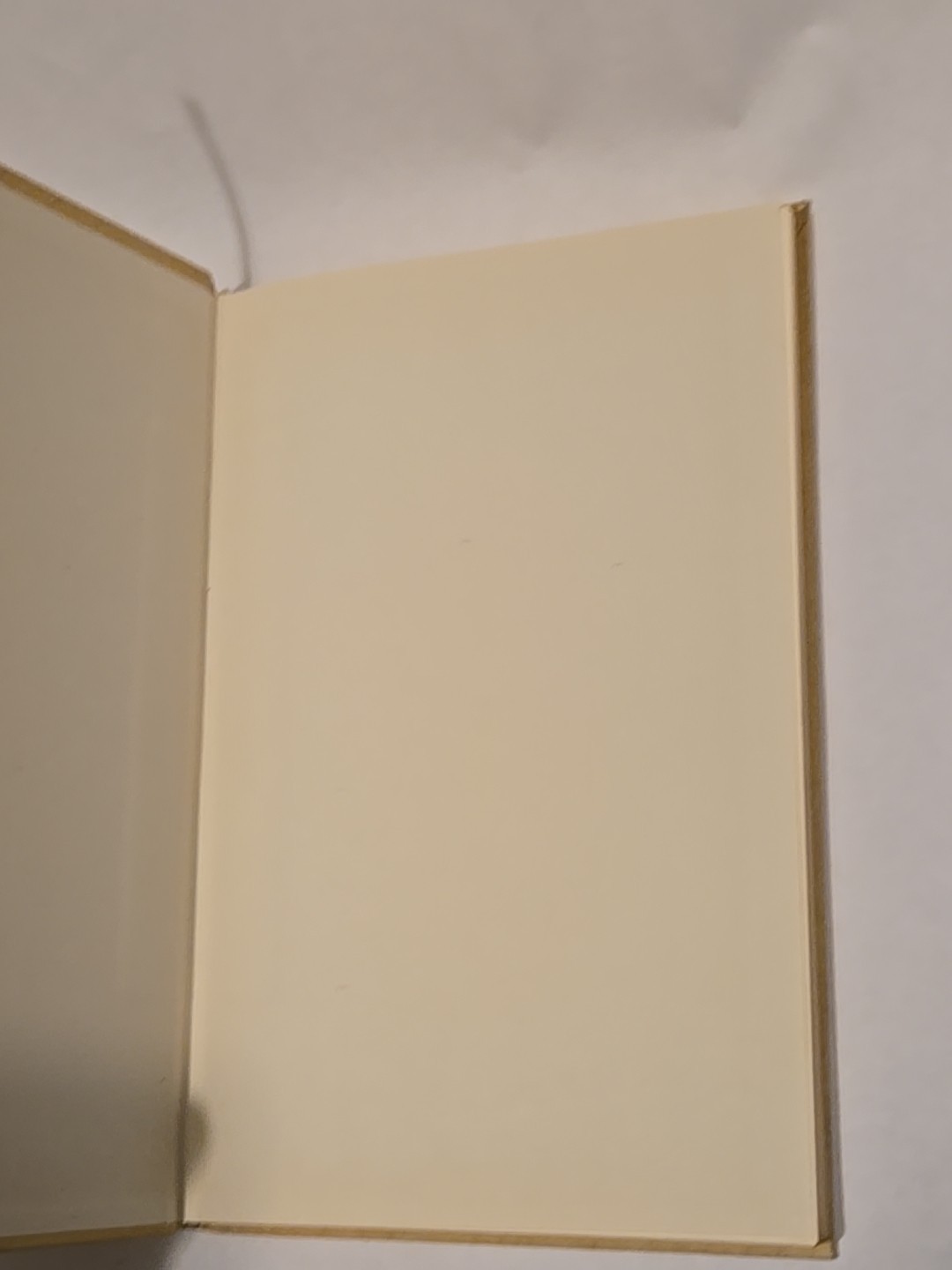 КНИГА ИССЛЕДОВАНИЯ И МАТЕРИАЛЫ BOOK RESEARCHES AND MATERIALS XLVI 1983 USSR