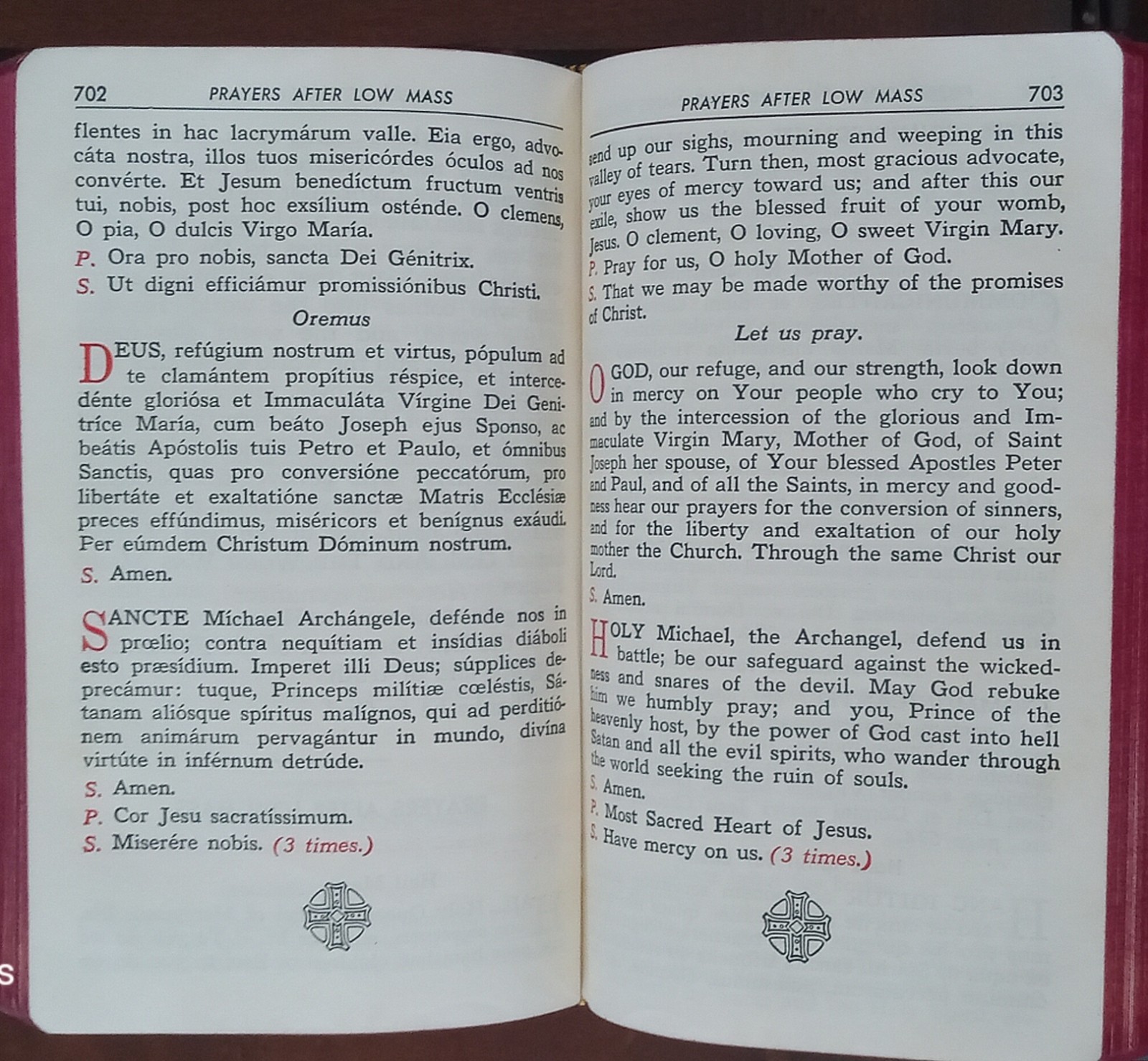 ANTIQUE CATHOLIC LATIN ENGLISH MISSAL; FINE BINDING; TLM BRIGHT GILT; CA.. 1961