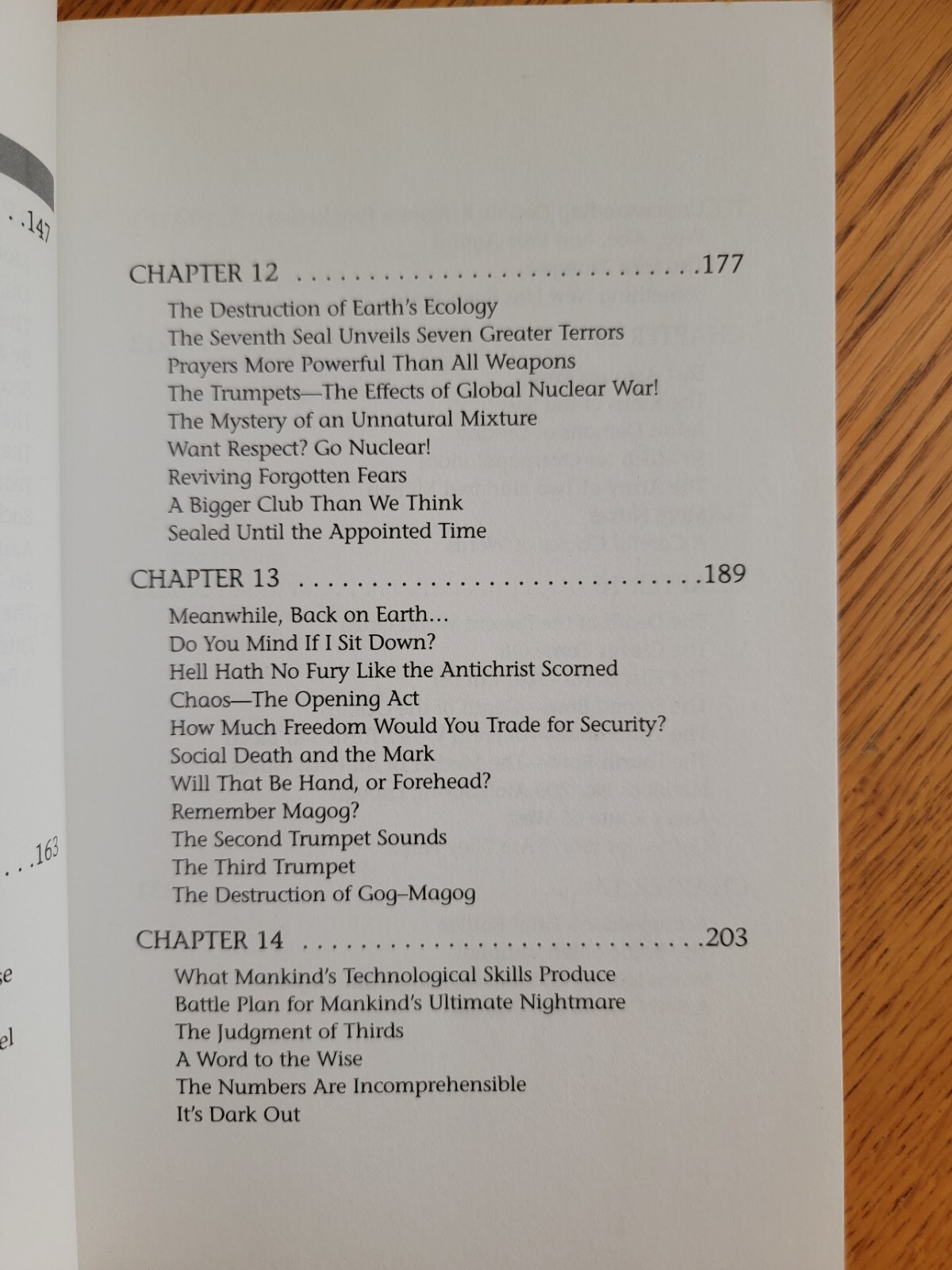 Planet Earth : The Final Chapter by Hal Lindsey (1998, Trade Papperback)
