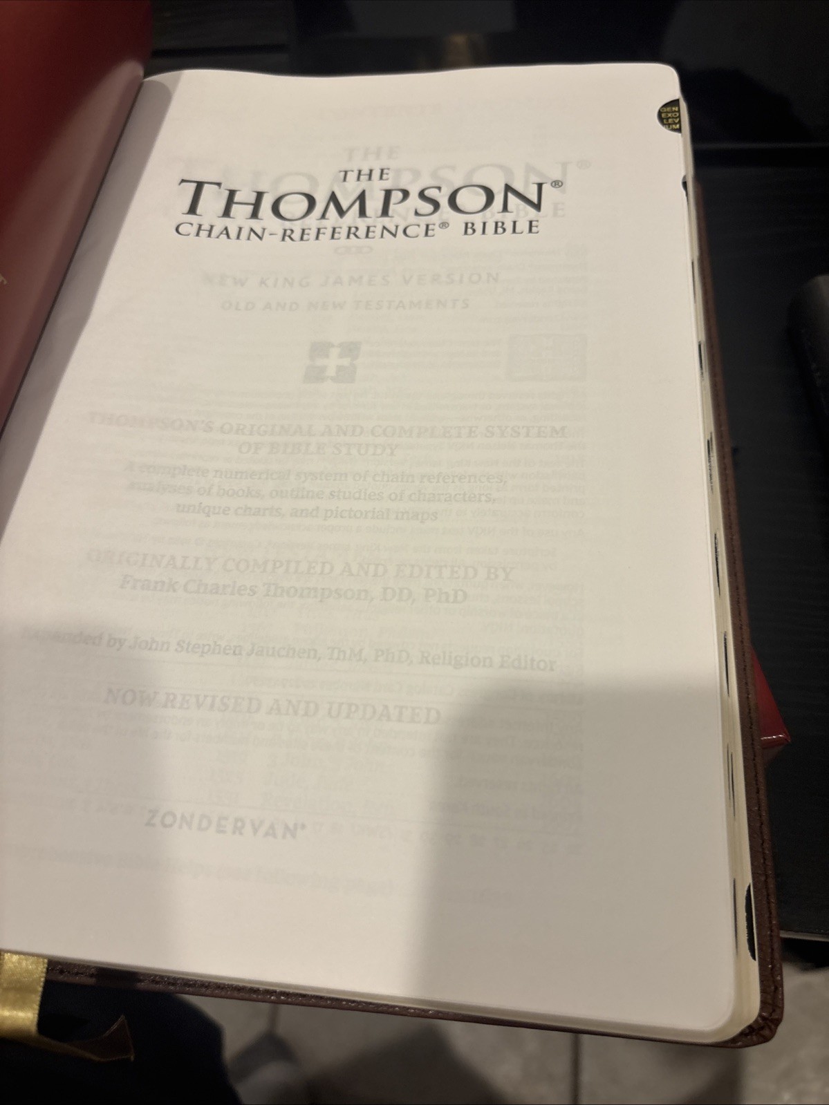 NKJV, Thompson Chain-Reference Bible, Large Print, Leathersoft, Brown.