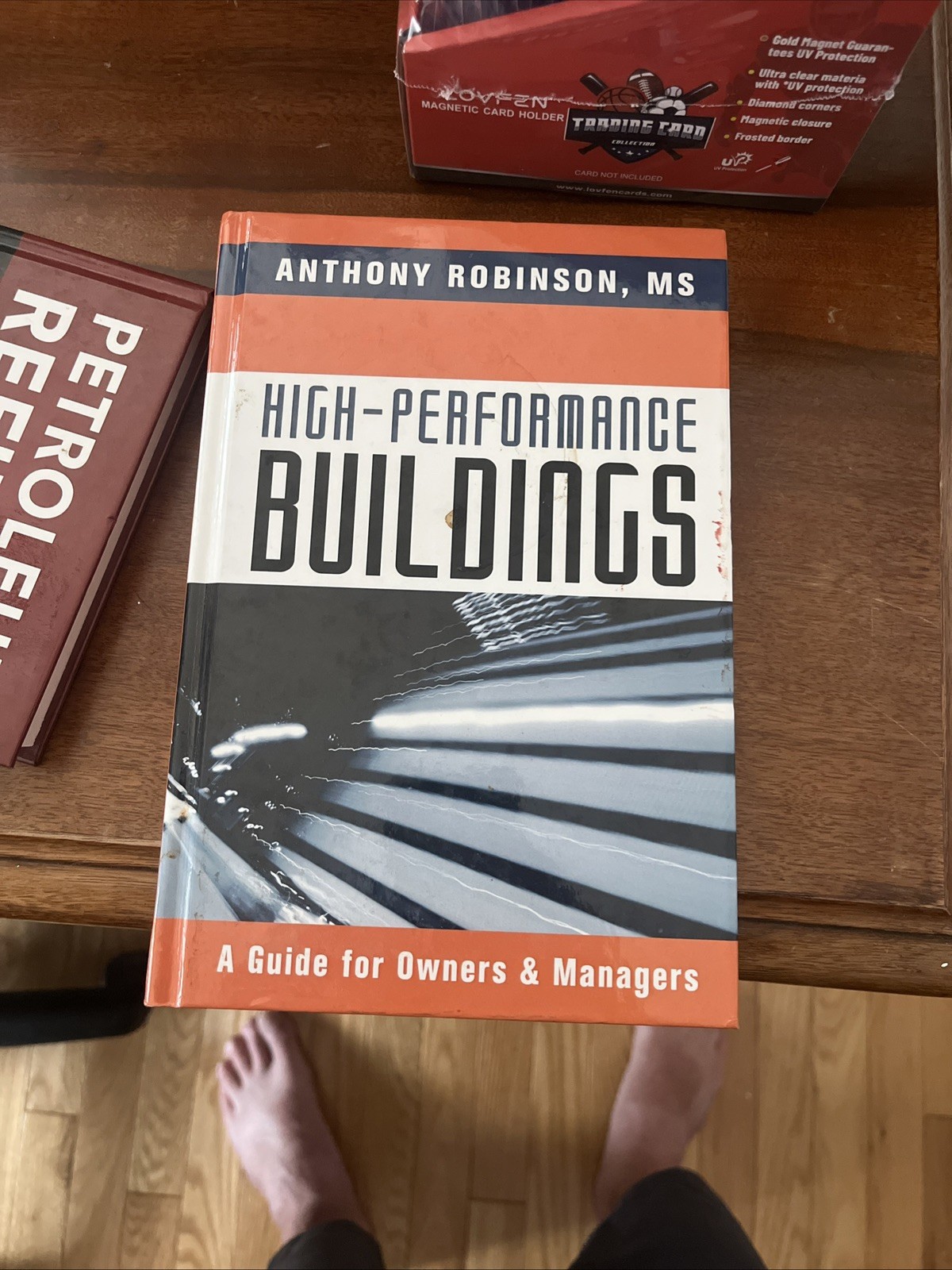 High-Performance Buildings: A Guide for Owners & Managers (hardback)