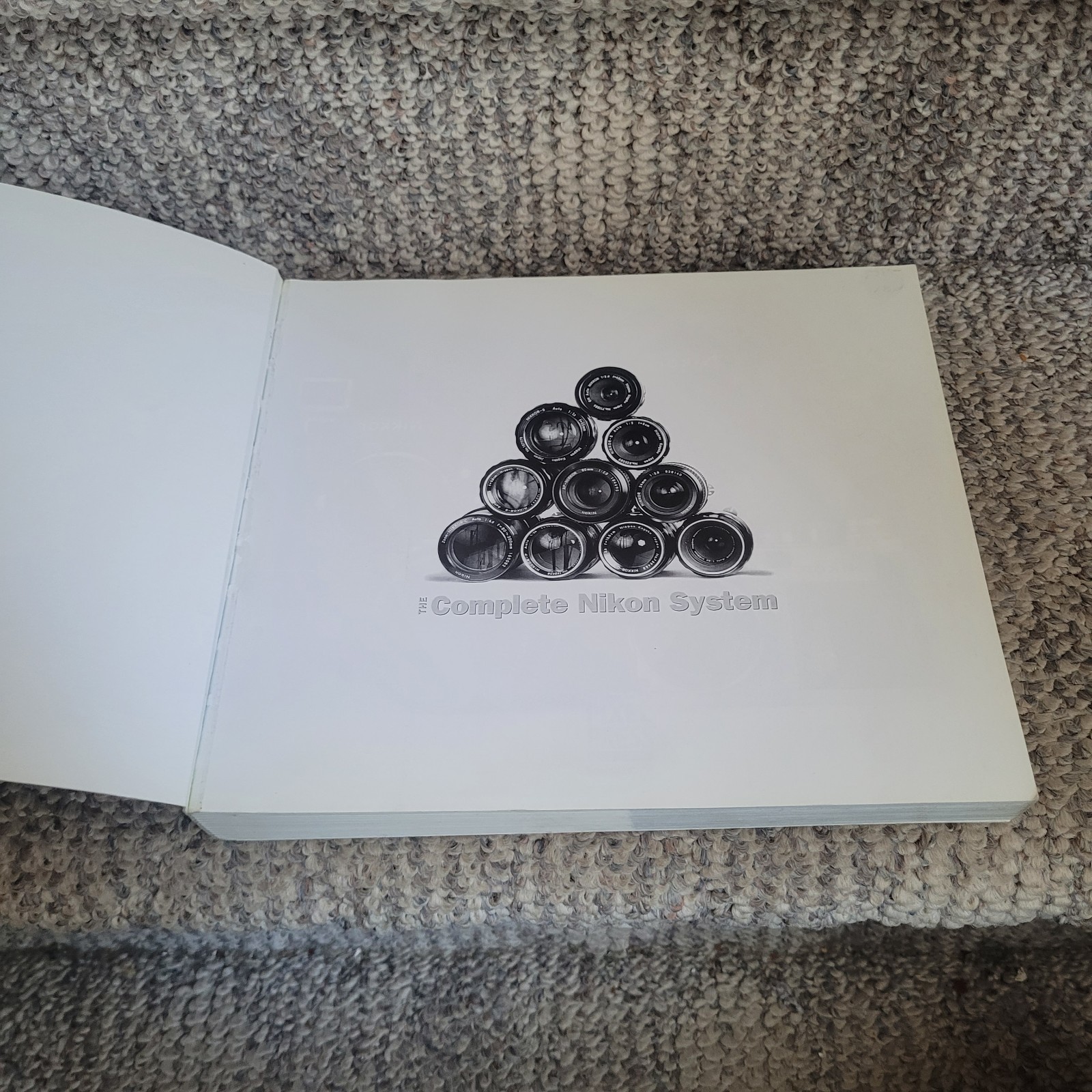 The COMPLETE NIKON SYSTEM Illustrated Equipment Guide by Peter Braczko