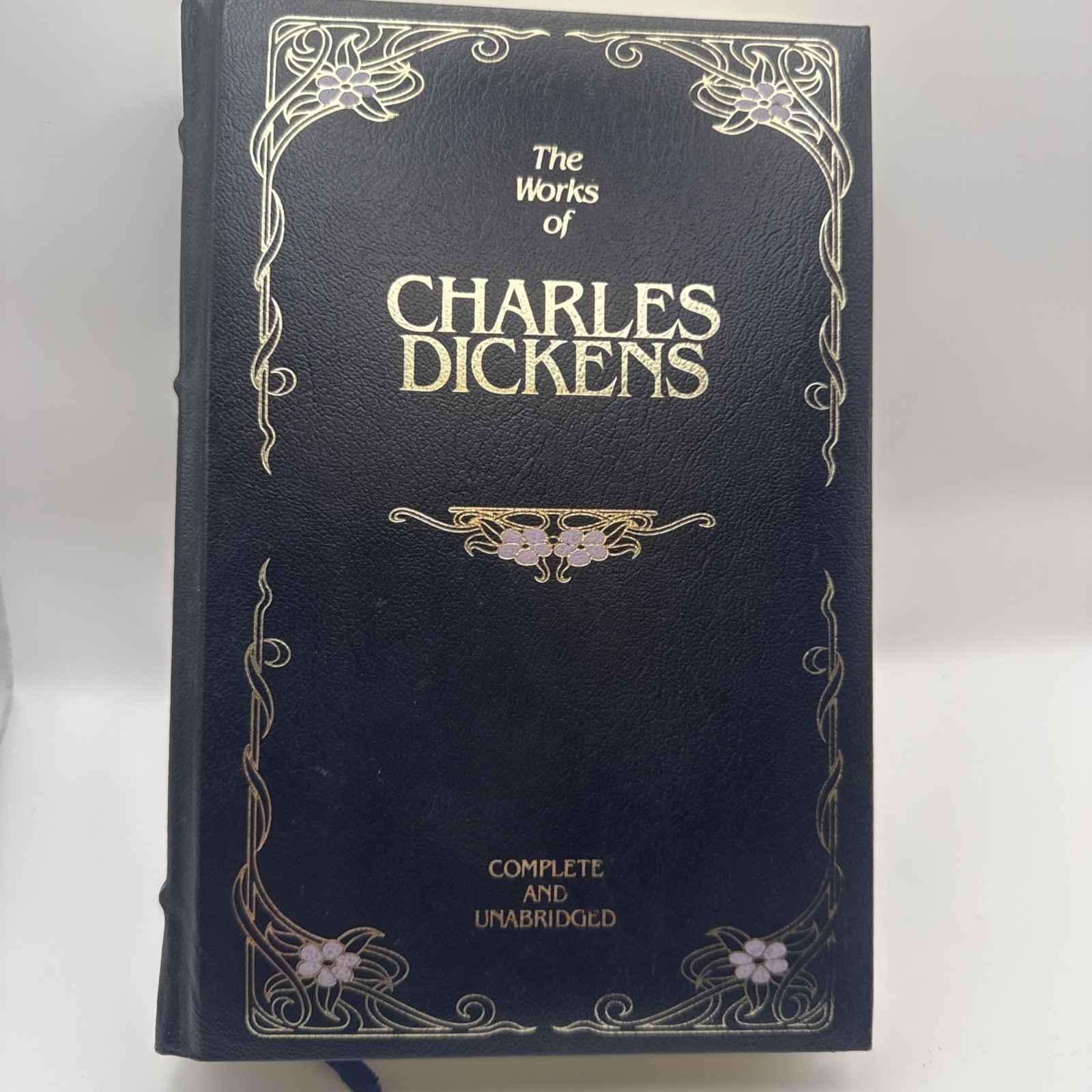 The Works of Charles Dickens Complete & Unabridged 1982 Hardcover