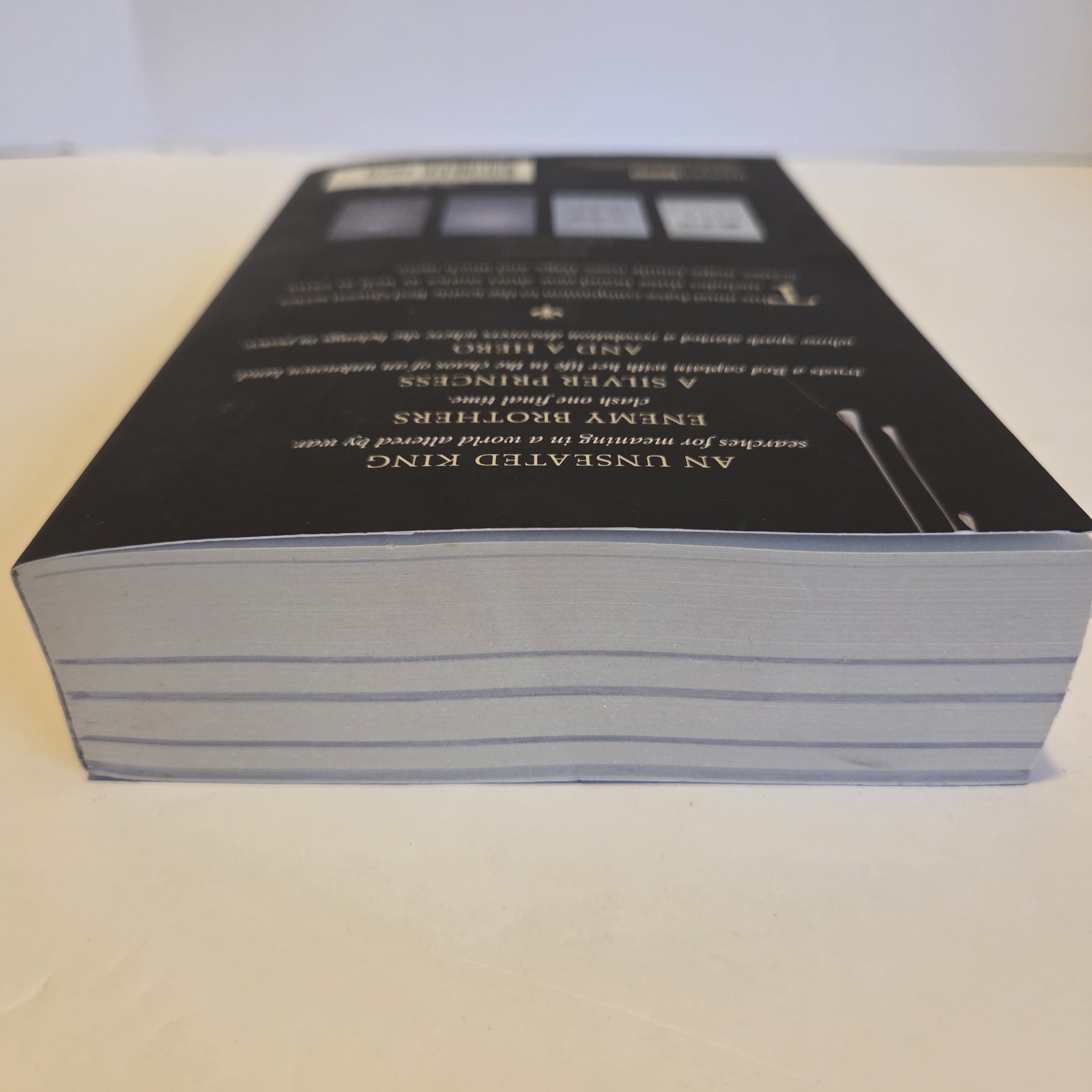 Broken Throne: a Red Queen Collection by Victoria Aveyard (2019,Paperback)