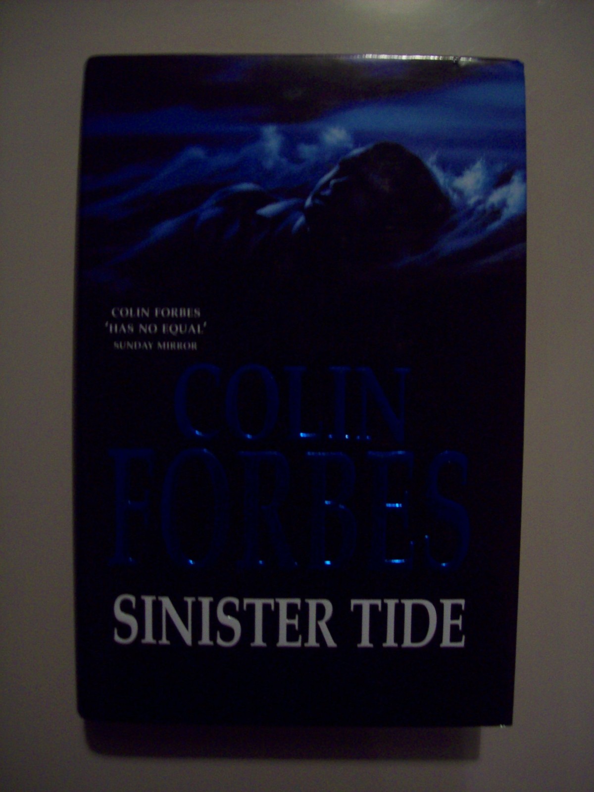 Sinister Tide – hardcover Colin Forbes