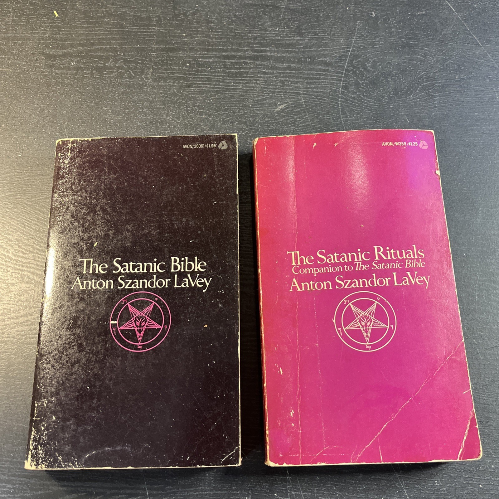 The Satanic Bible & Satantic Rituals Set of 2 books Anton Szandor LaVey. Q #963