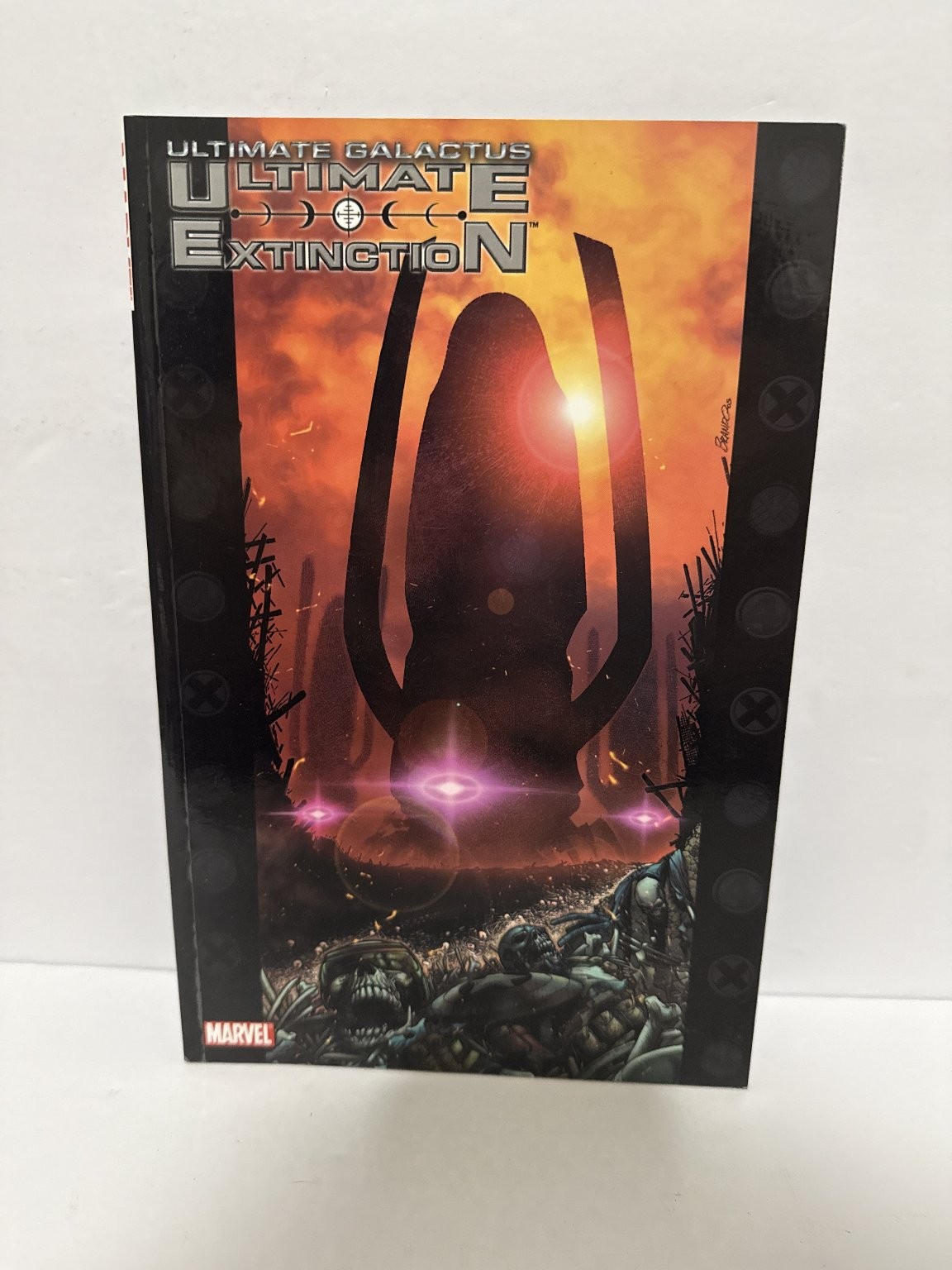 Ultimate Extinction Warren Ellis 2005 Marvel Comics Graphic Novel TPB