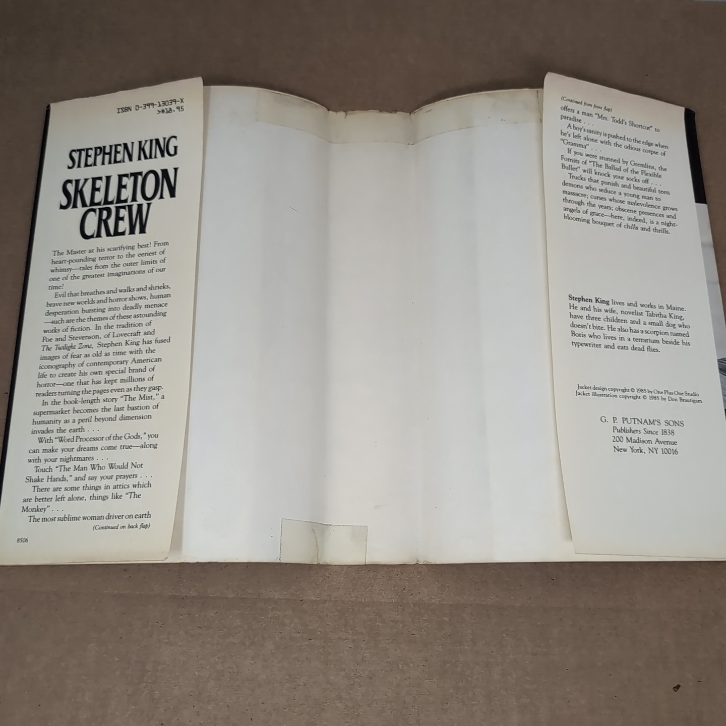 STEPHEN KING SKELETON CREW HARD COVER 1ST EDITION $18.95 First Edition