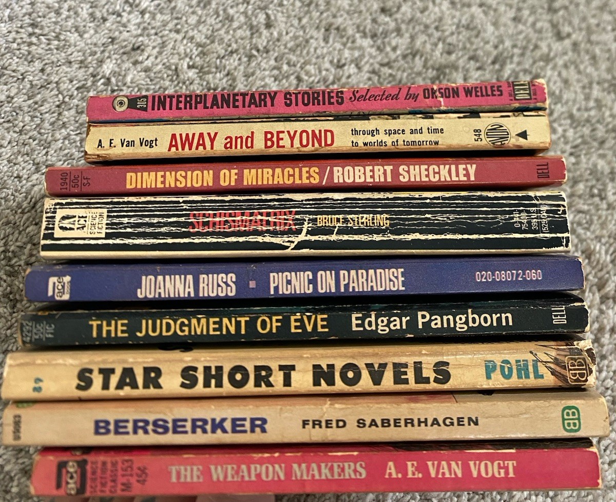 Lot Of 9 Vtg 50s 60s 70s Sci-fi Fantasy Horror Pulp Fiction Paperback Novels