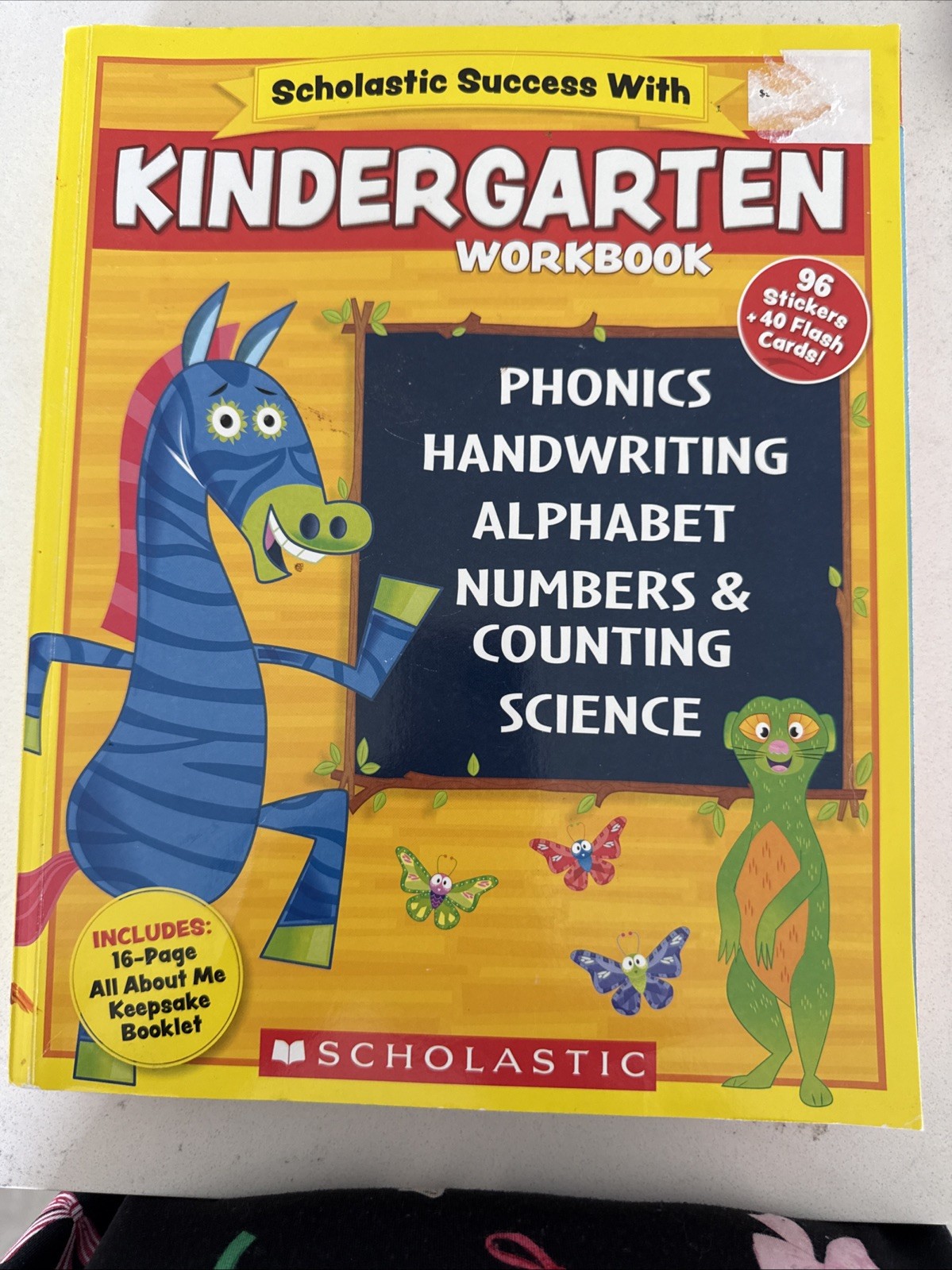 Scholastic- Kindergarden Workbook – paperback
