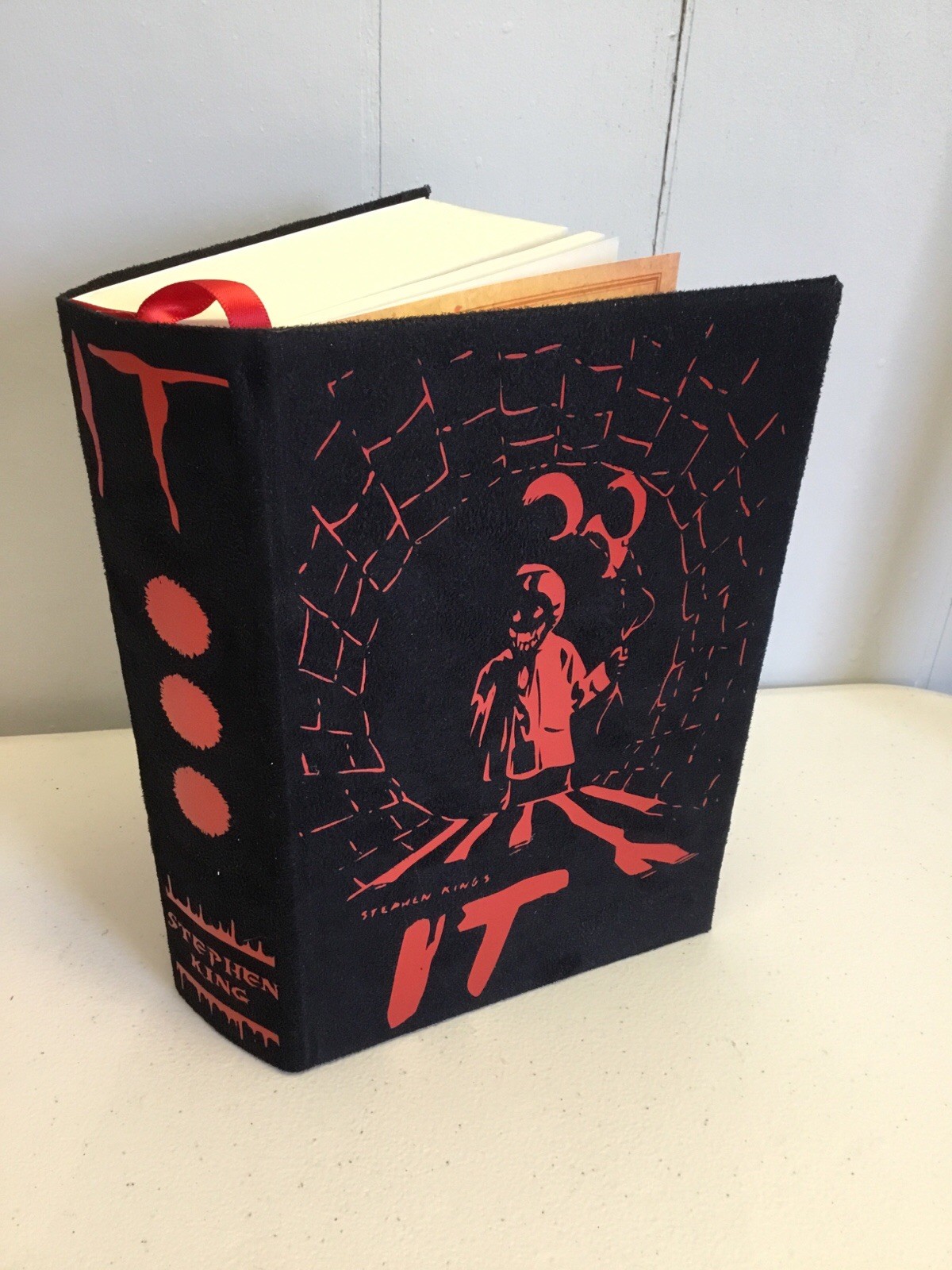 IT, Stephen King, Special Hardcover Edition, Custom Bound in Suede