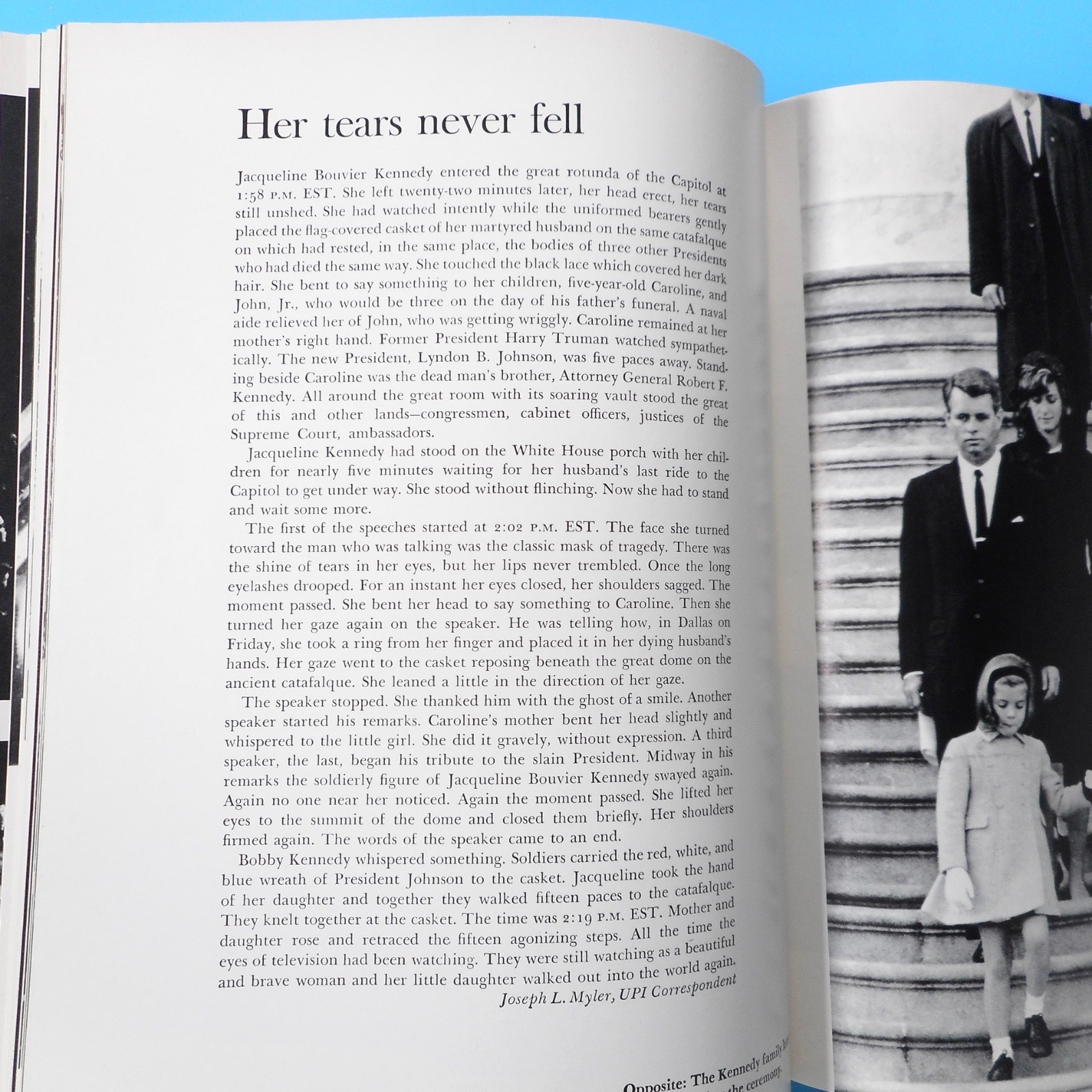 Four Days Historical Record Death US President John Kennedy JFK Softcover Photos