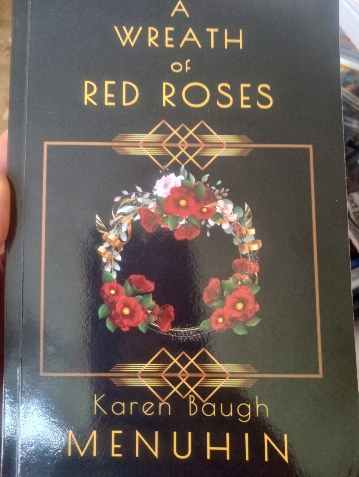A Wreath of Red Roses: Heathcliff Lennox Investigates by Menuhin, Karen Baugh