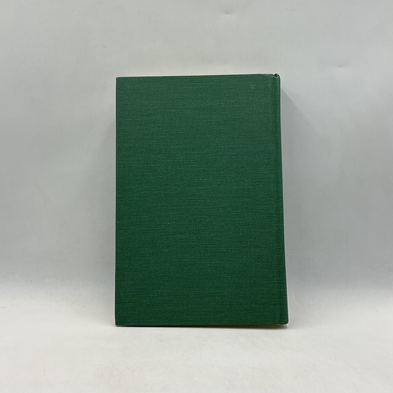 KING PHILIP PUBLISHING A GUIDE TO USEFUL WOODS OF THE WORLD FLYNN 1994 HC GREEN