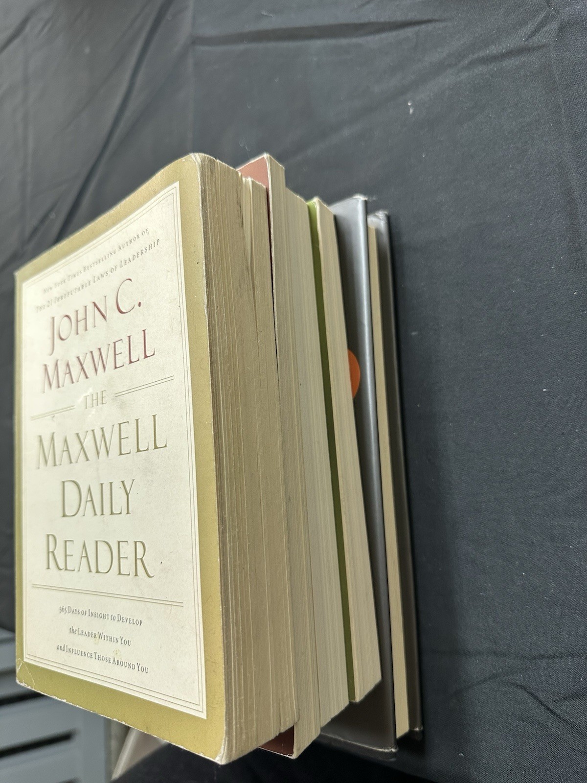 John C. Maxwell The Maxwell Daily Reader & Becoming a Person of Influence HC Lot