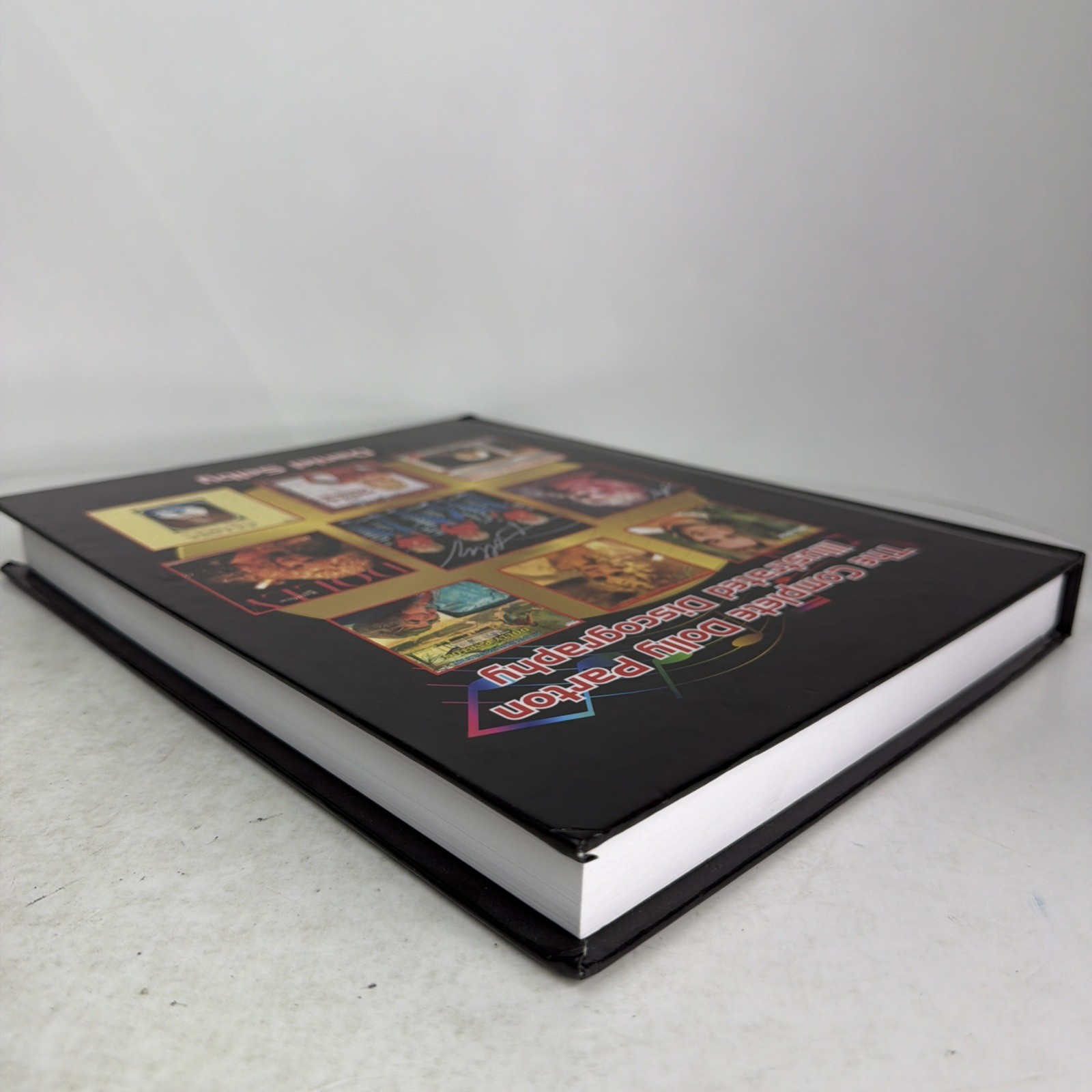 The Complete Dolly Parton Illustrated Discography 2021 Hardcover by Daniel Selby