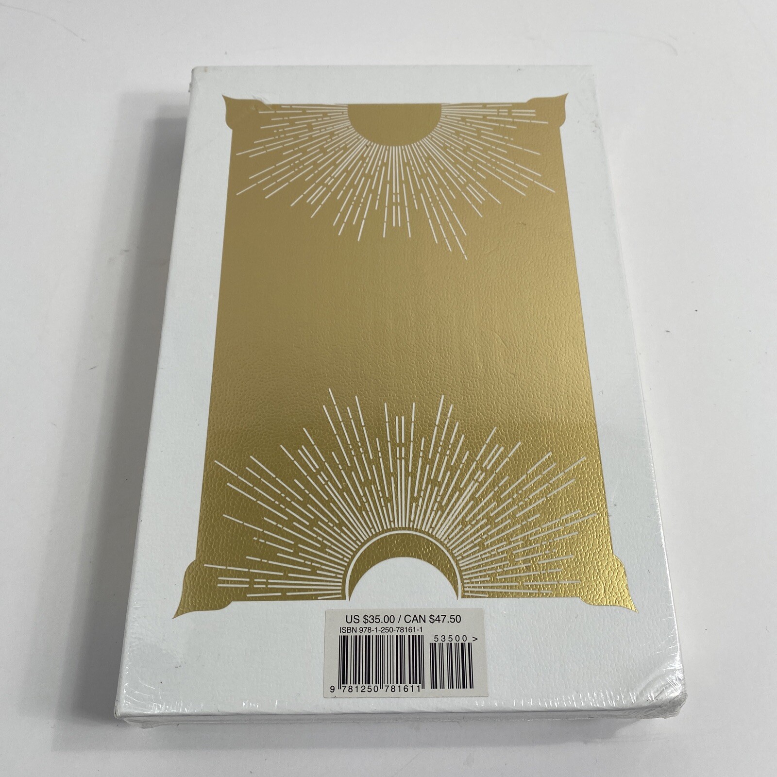 Shadow and Bone: The Collector’s Edition – Hardback NEW Sealed