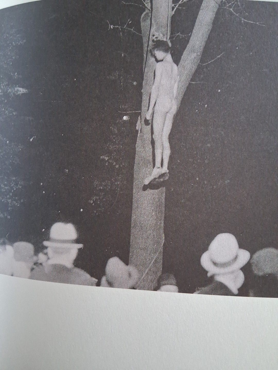 Without Sanctuary: Lynching Photography In America by James Allen, (2003). ÷