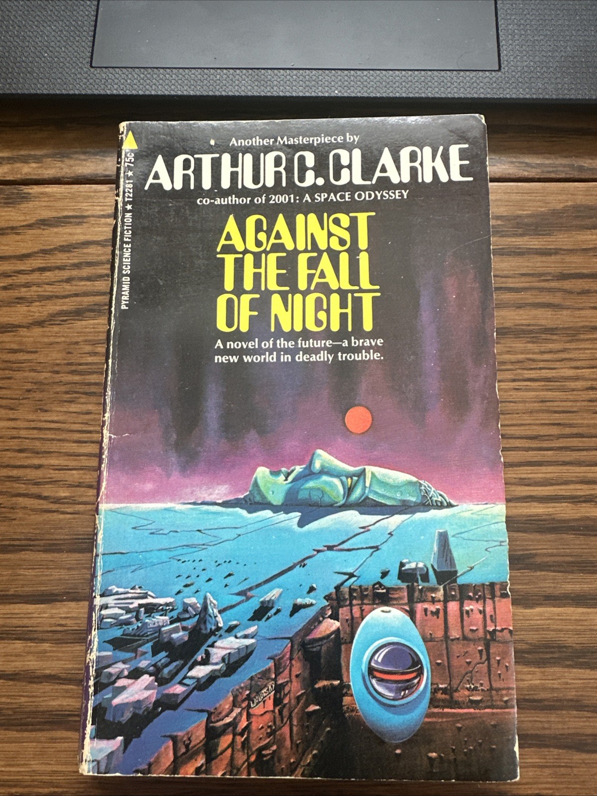 Arthur C. Clarke, Against The Fall Of Night, PB Book, Good-Shape, 1975.