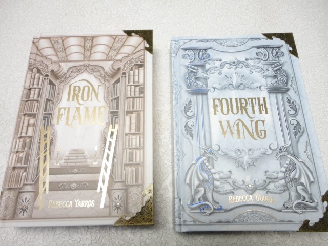 Fourth Wing SIGNED & Iron Flame Bookish Box Luxe Edition Rebecca Yarros Overlays