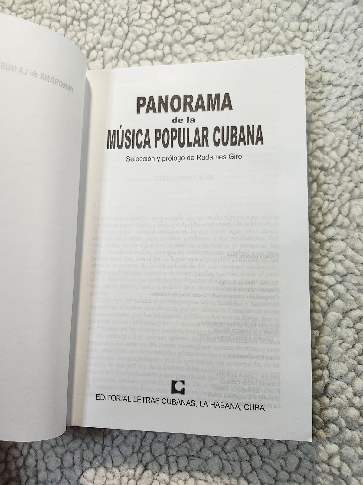 Panorama de la Música Popular Cubana Radamés Giro Paperback Spanish 1998