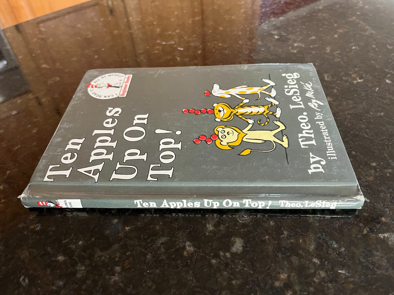 Dr. Seuss Theo LeSieg beginner book Ten apples on top! Hardcover #3 6.25″x8.75″