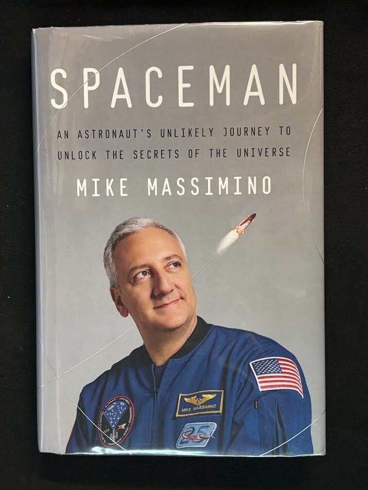 SPACEMAN Crown Archetype – HC 1st Print SIGNED Mike Massimino w/ DJ (VF) 2016